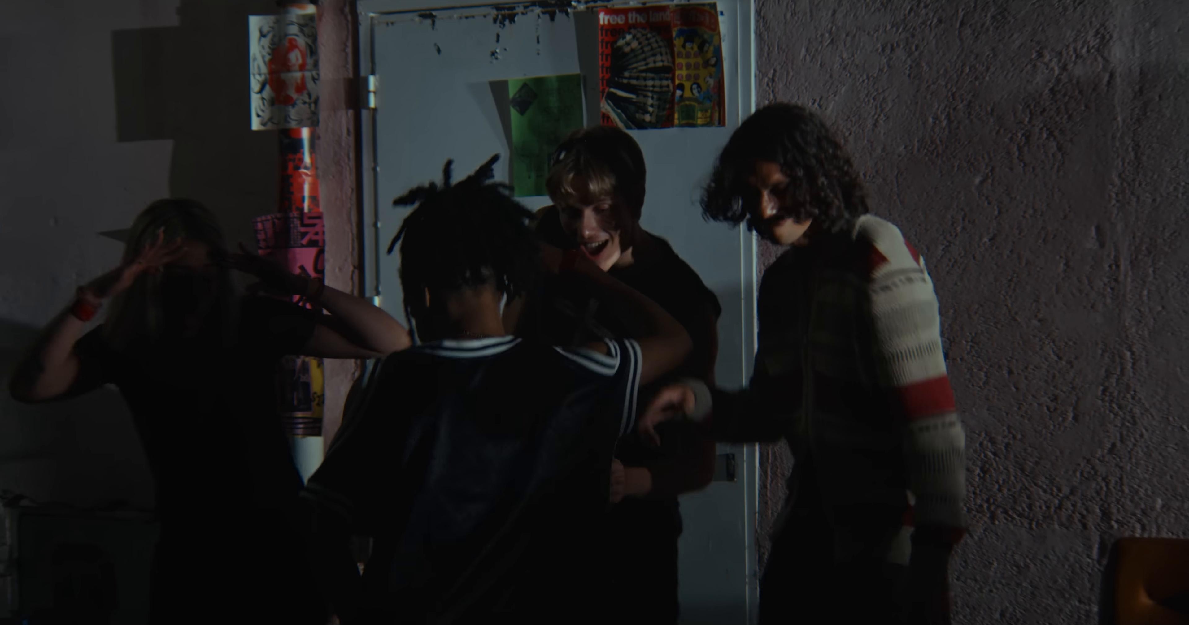 Apego Feroz (2025) —  shot,  lighting