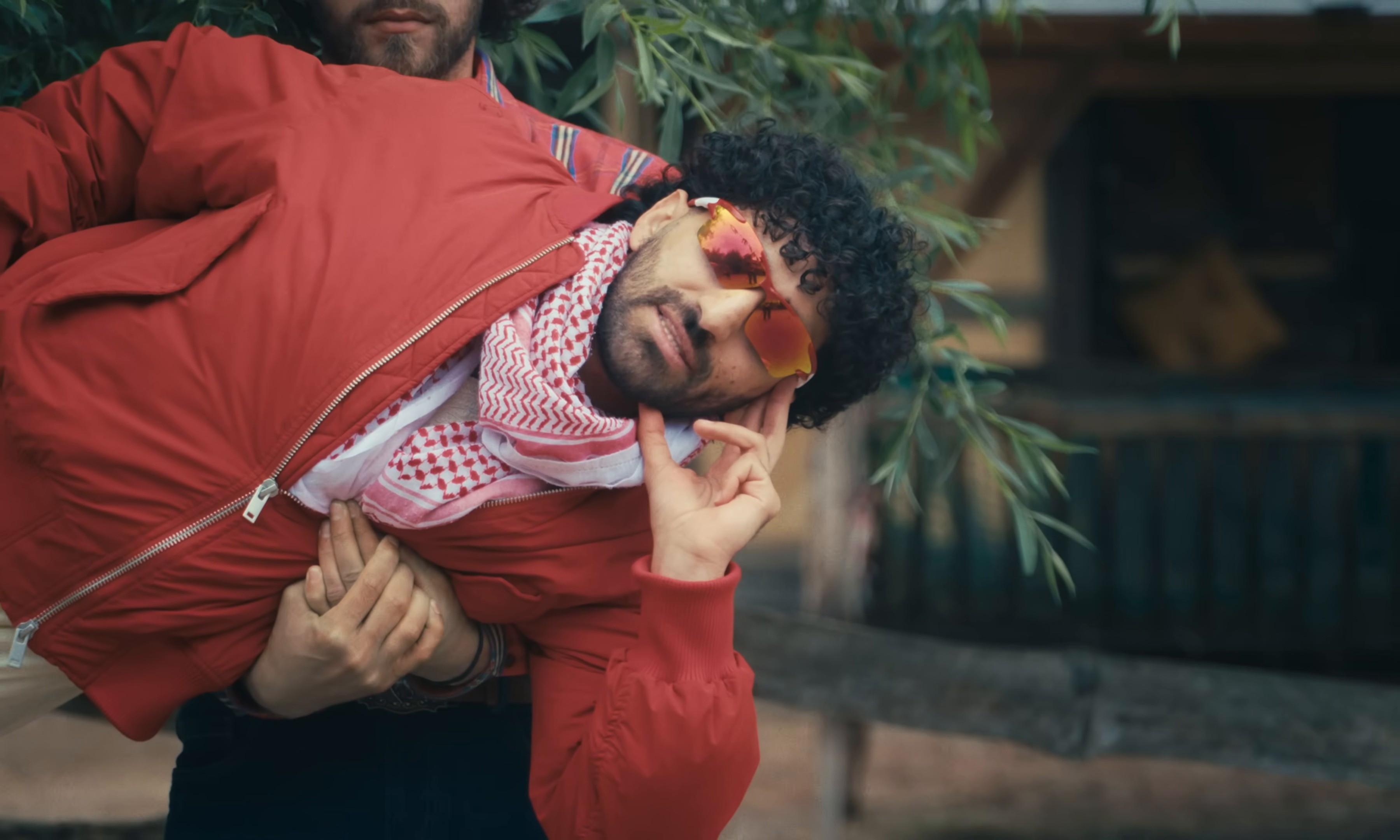 MISH AMERICAN (2025) —  shot,  lighting