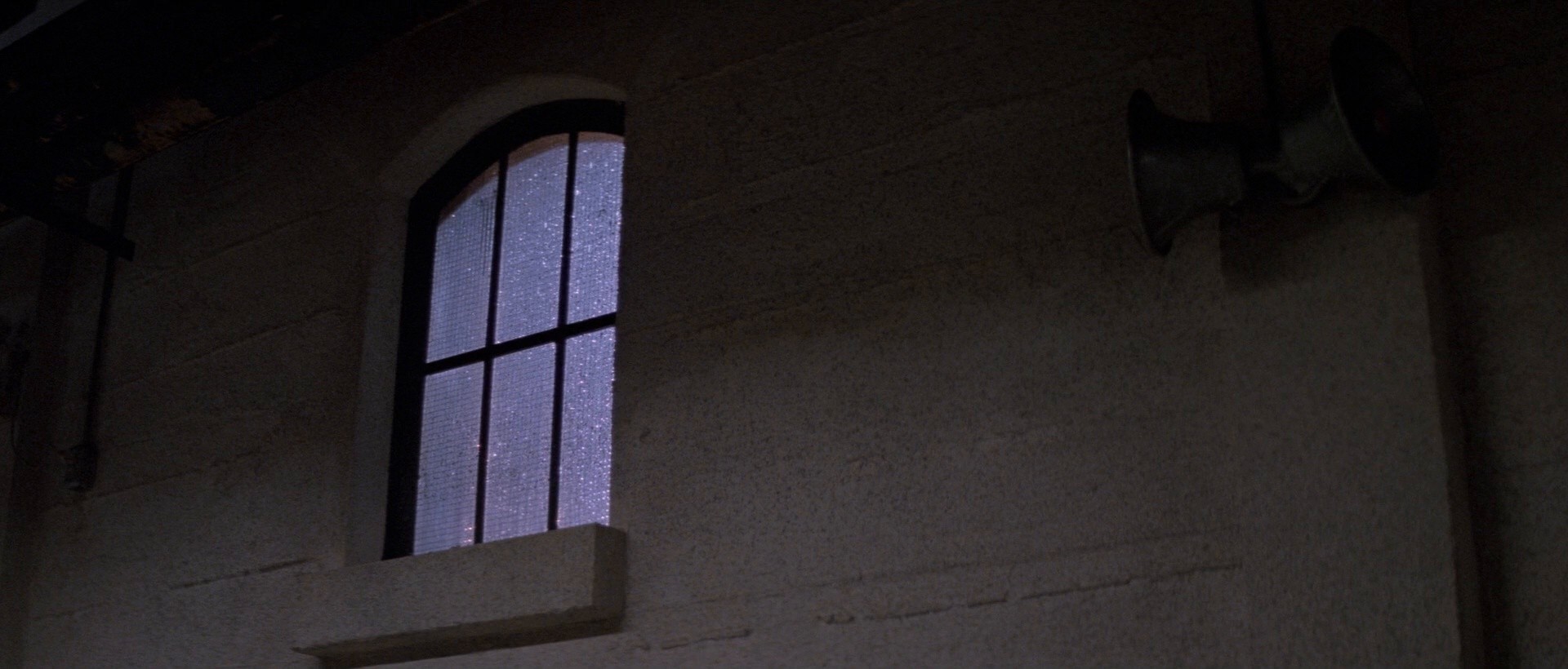 In the Mouth of Madness (1995) —  shot,  lighting