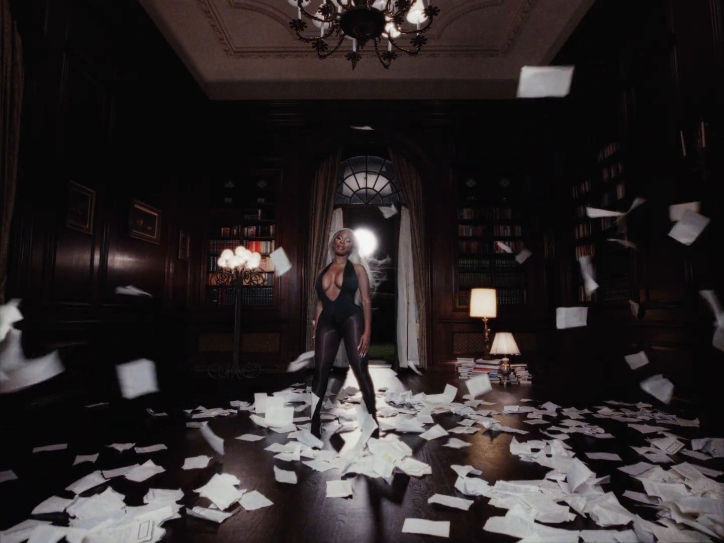 Noises + JT (2025) —  shot,  lighting