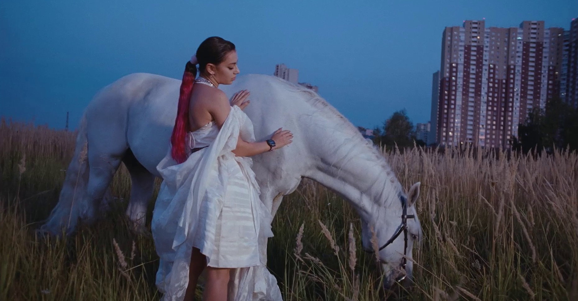 White Mercedes (2019) —  shot,  lighting