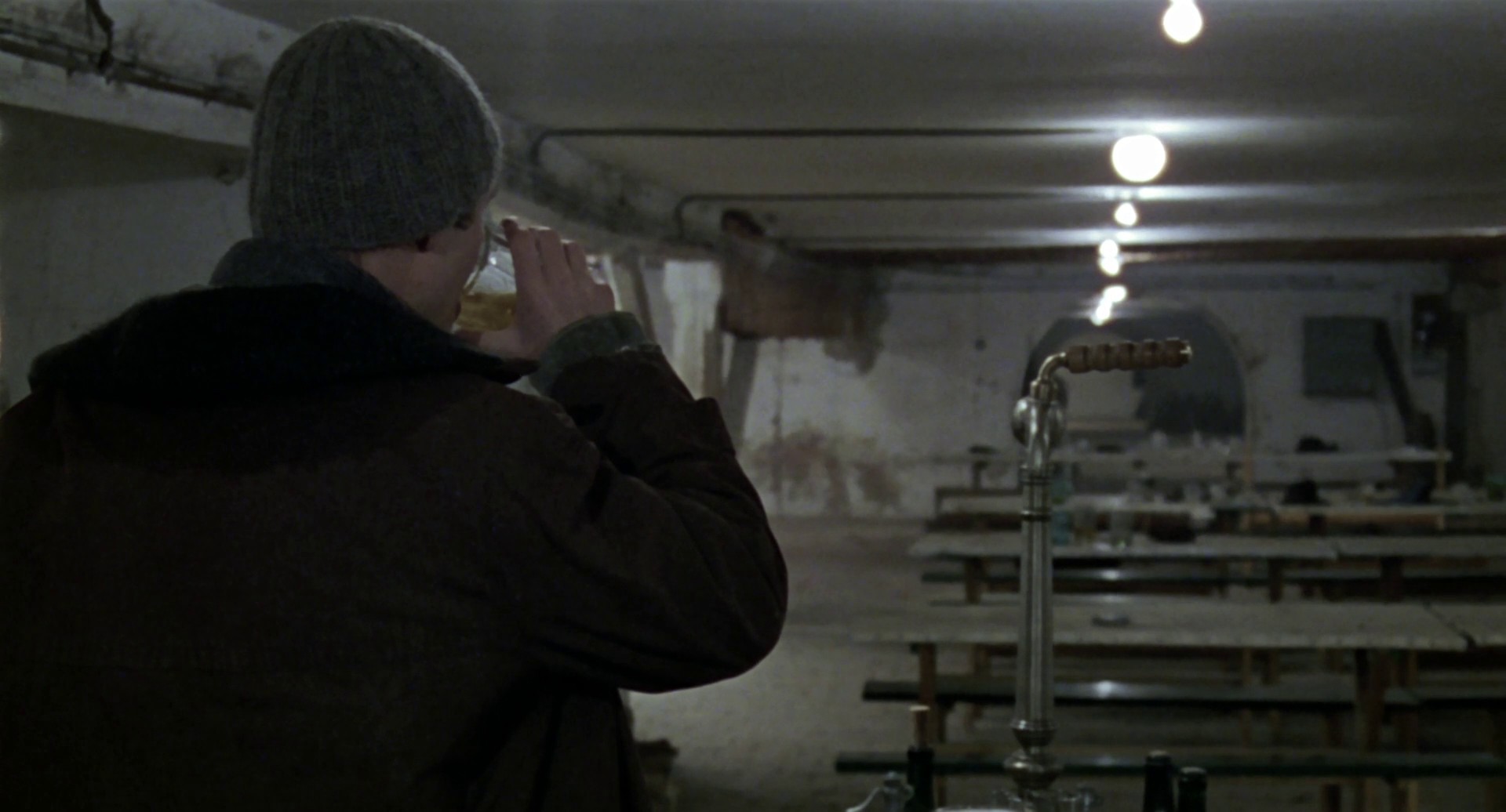 The Castle (1998) —  shot,  lighting