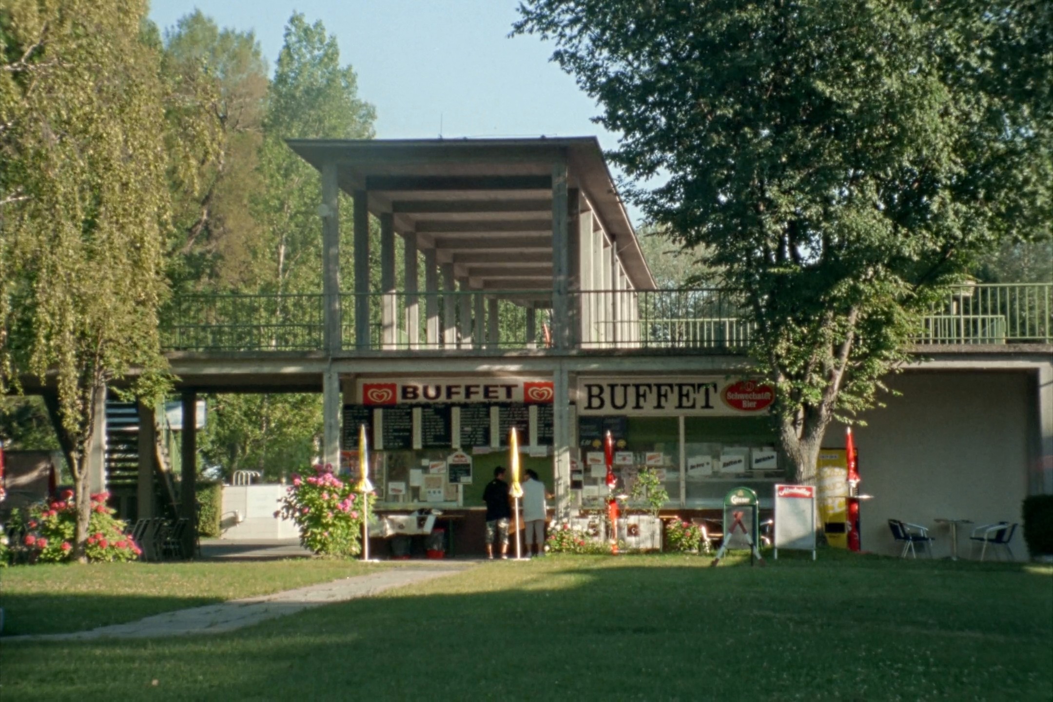 Gänsehäufel | Soda Lingerie SS24 (2024) —  shot,  lighting