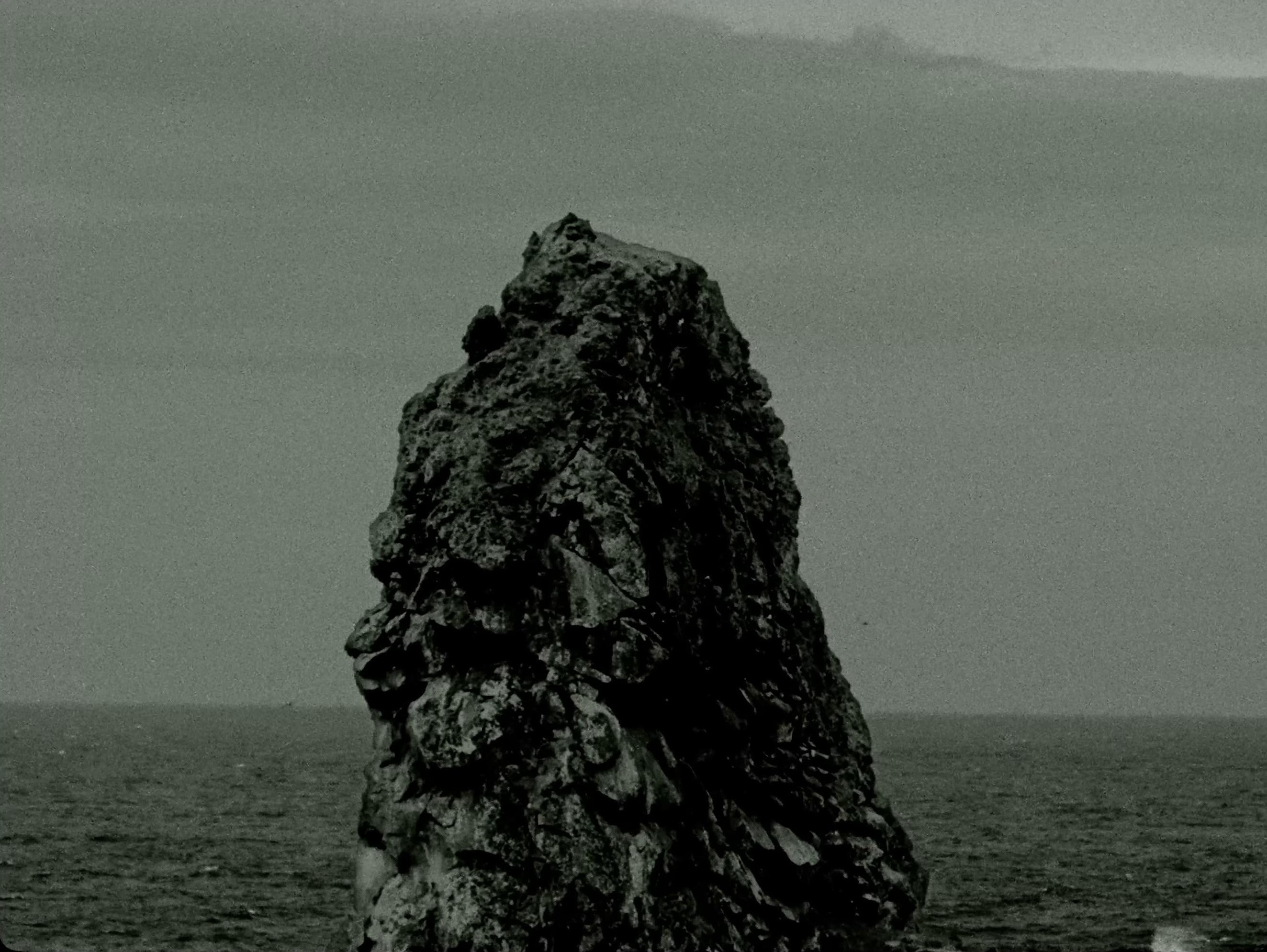 Eydís Evensen (2025) —  shot,  lighting