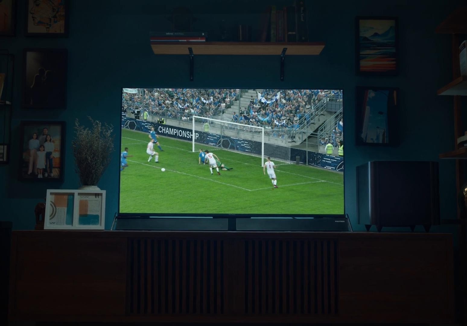 Polytron - Kisah Kita (2024) —  shot,  lighting