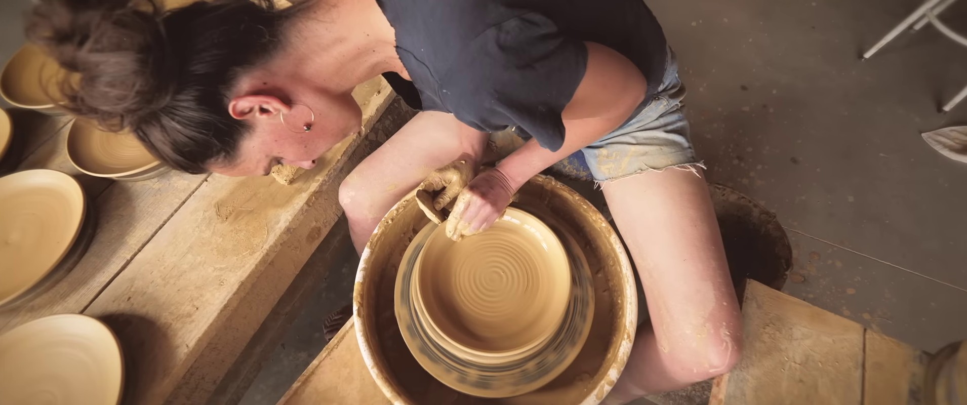 Émilie dansait  (2022) —  shot,  lighting