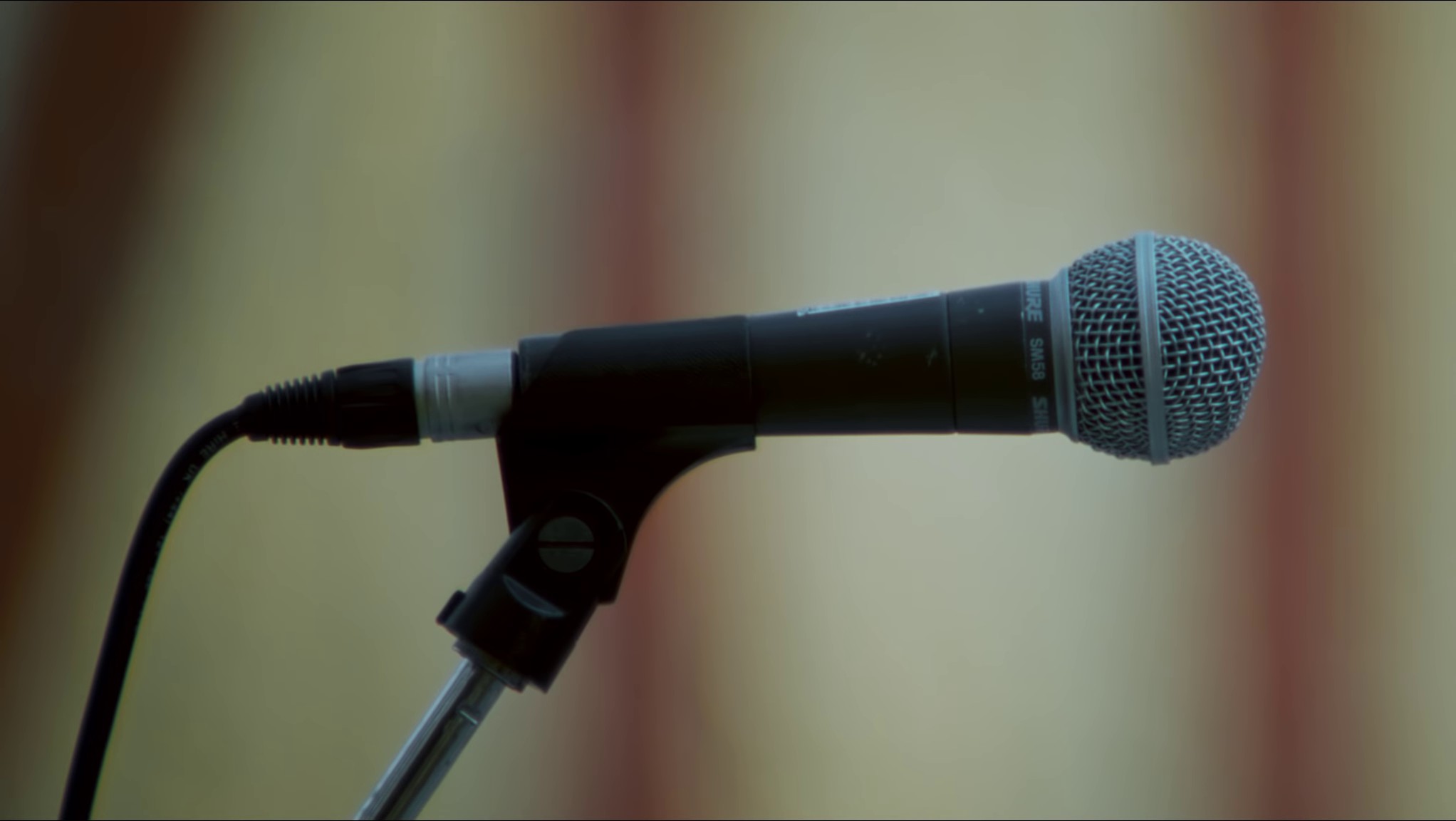 D'you know what I mean  (2016) —  shot,  lighting