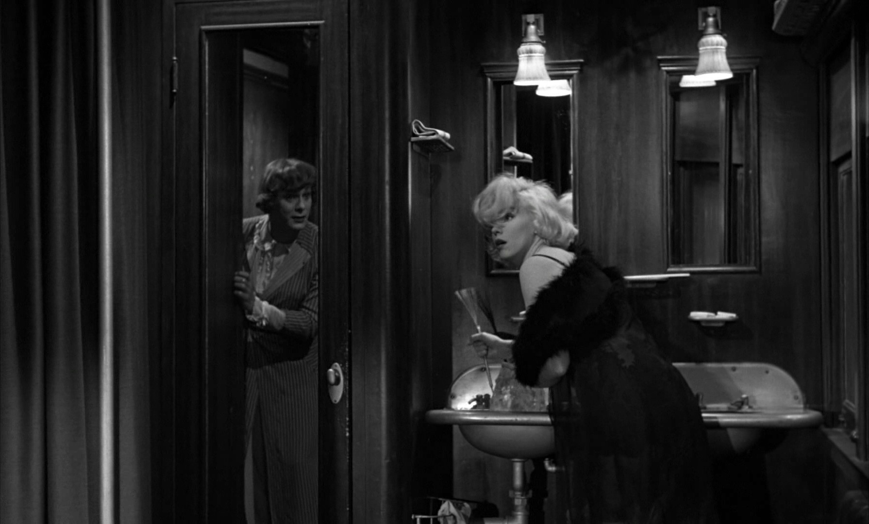 Some Like It Hot (1959) —  shot,  lighting