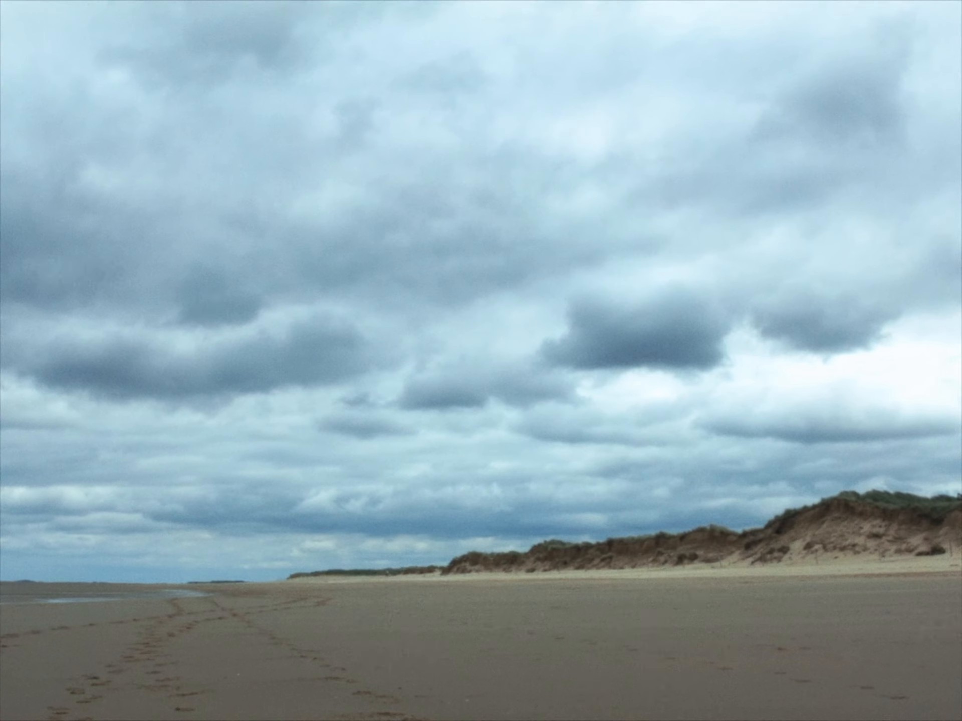 Piano Hands (2024) —  shot,  lighting