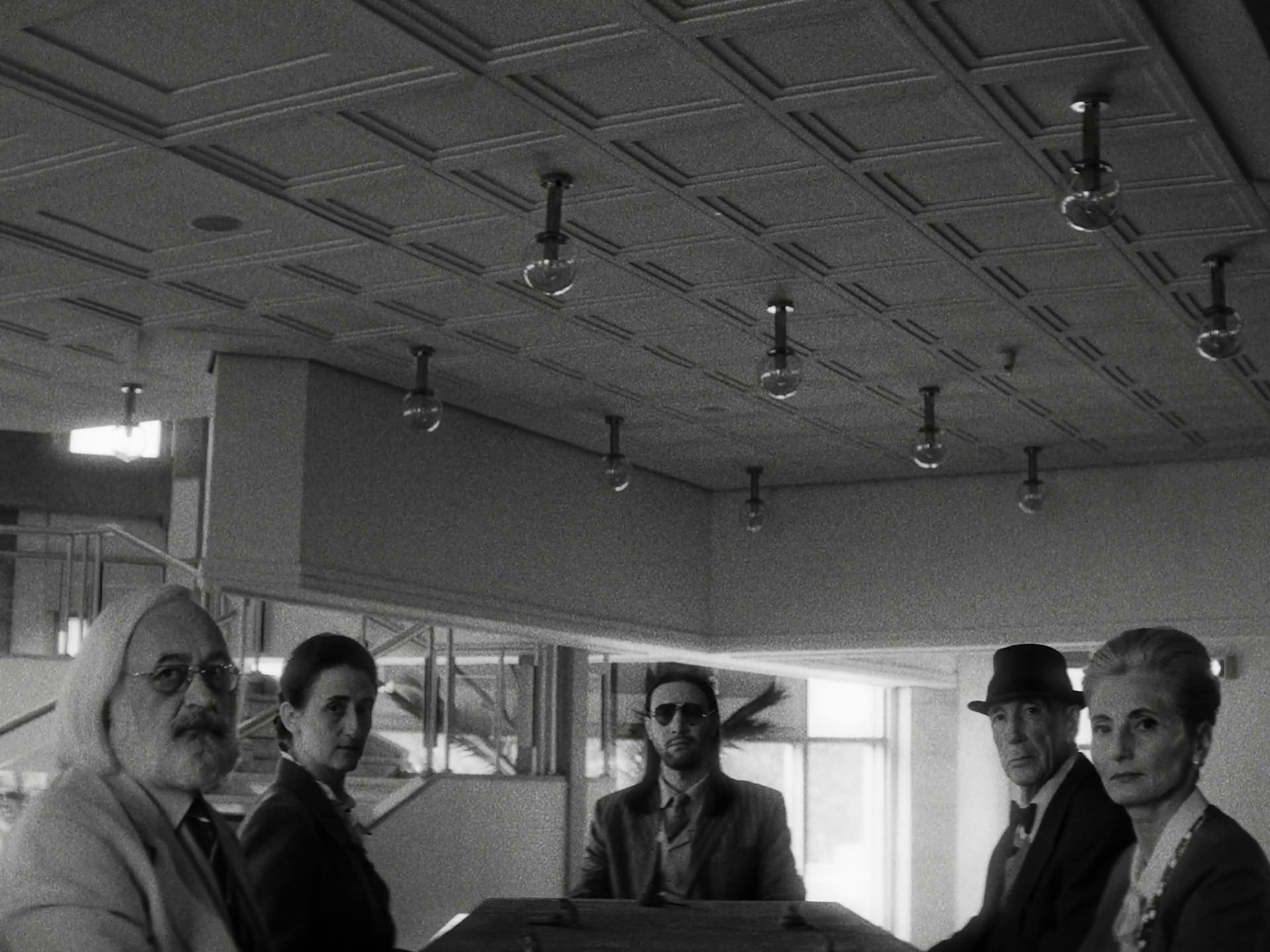 387  (1970) —  shot,  lighting