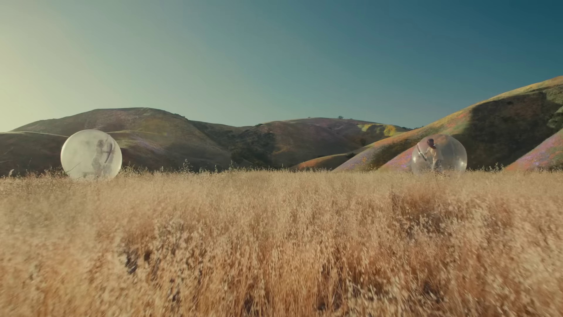 I Like You (A Happier Song) (2022) —  shot,  lighting