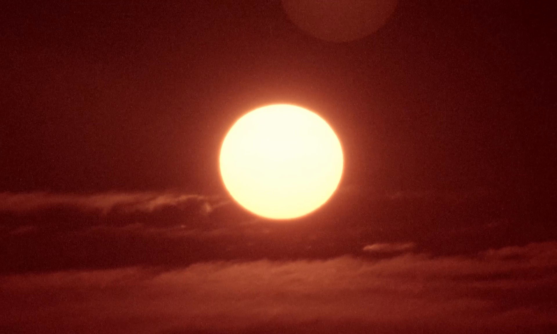 I Thought the World of You (2022) —  shot,  lighting