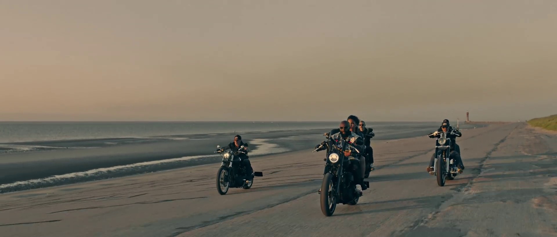 Hallyday (2021) —  shot,  lighting