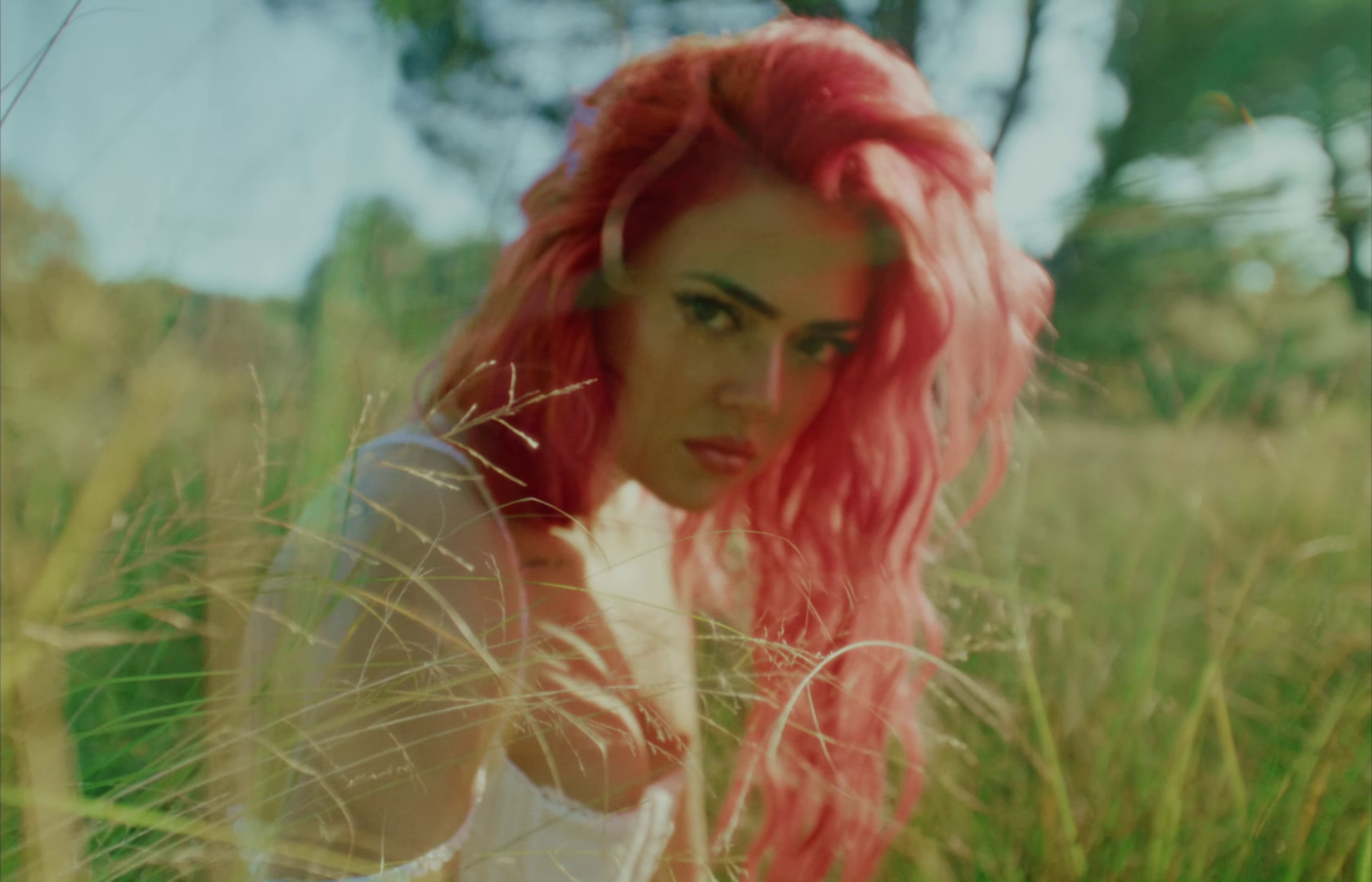 Running Wild  (2023) —  shot,  lighting