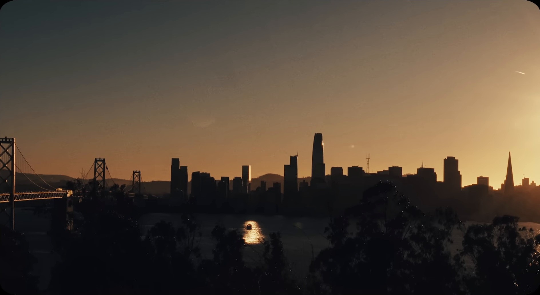 Players Holiday '25 (2024) —  shot,  lighting