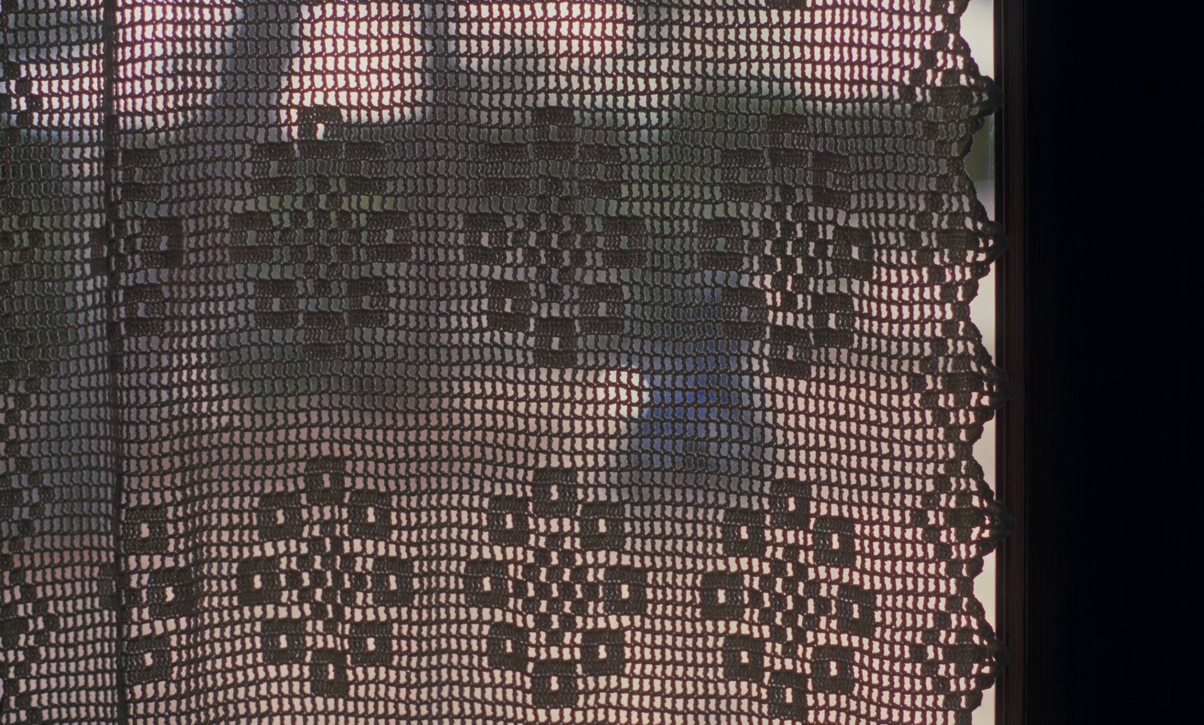 PATRONA  (2025) —  shot,  lighting