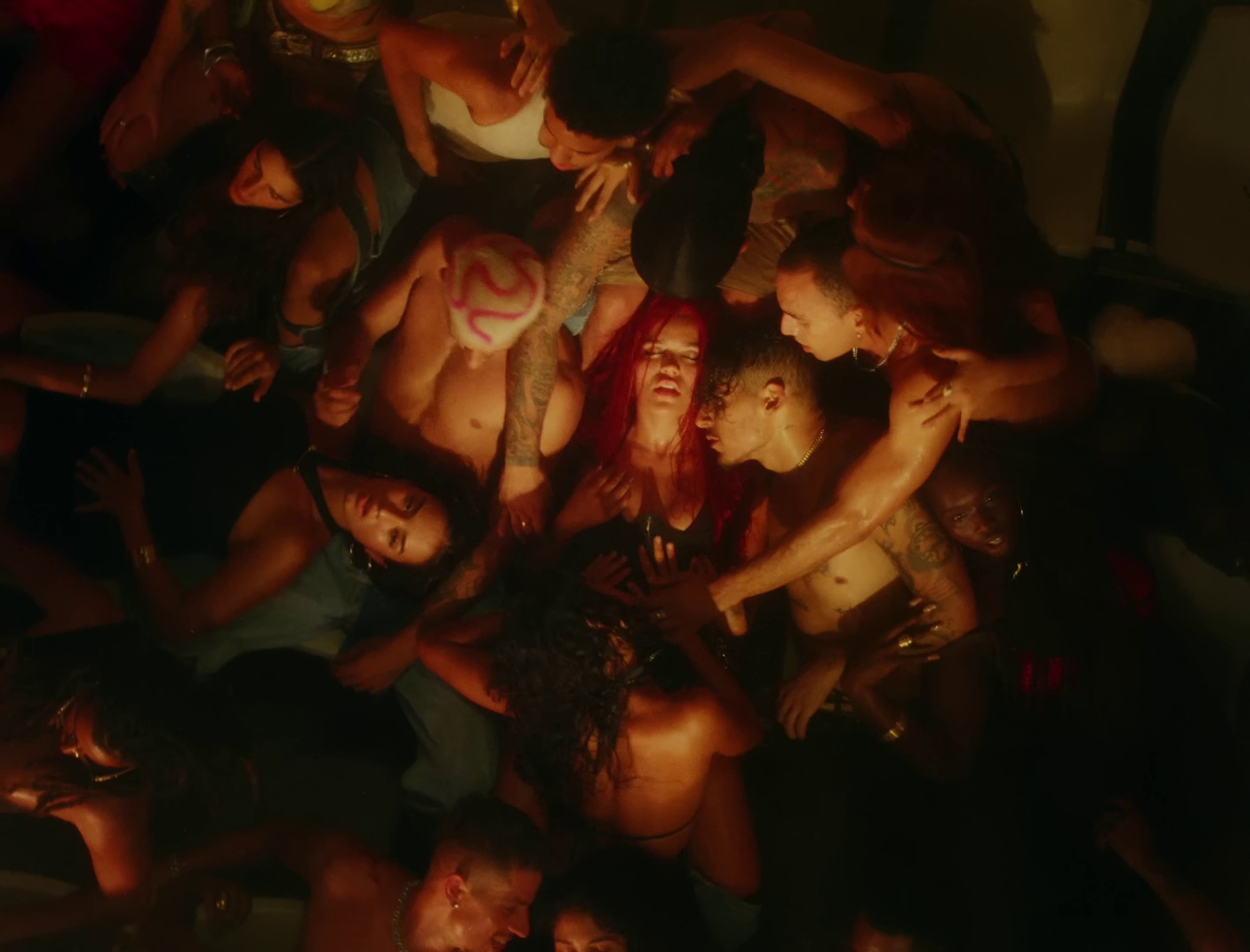 GATÚBELA (2022) —  shot,  lighting