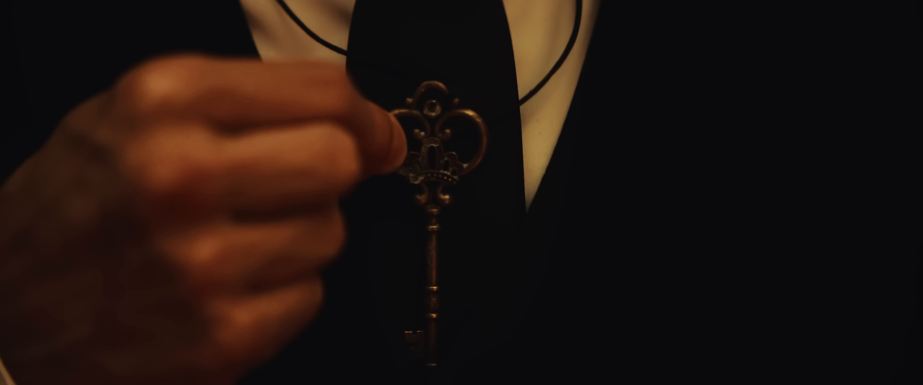 Qué Más Quieres (2024) —  shot,  lighting