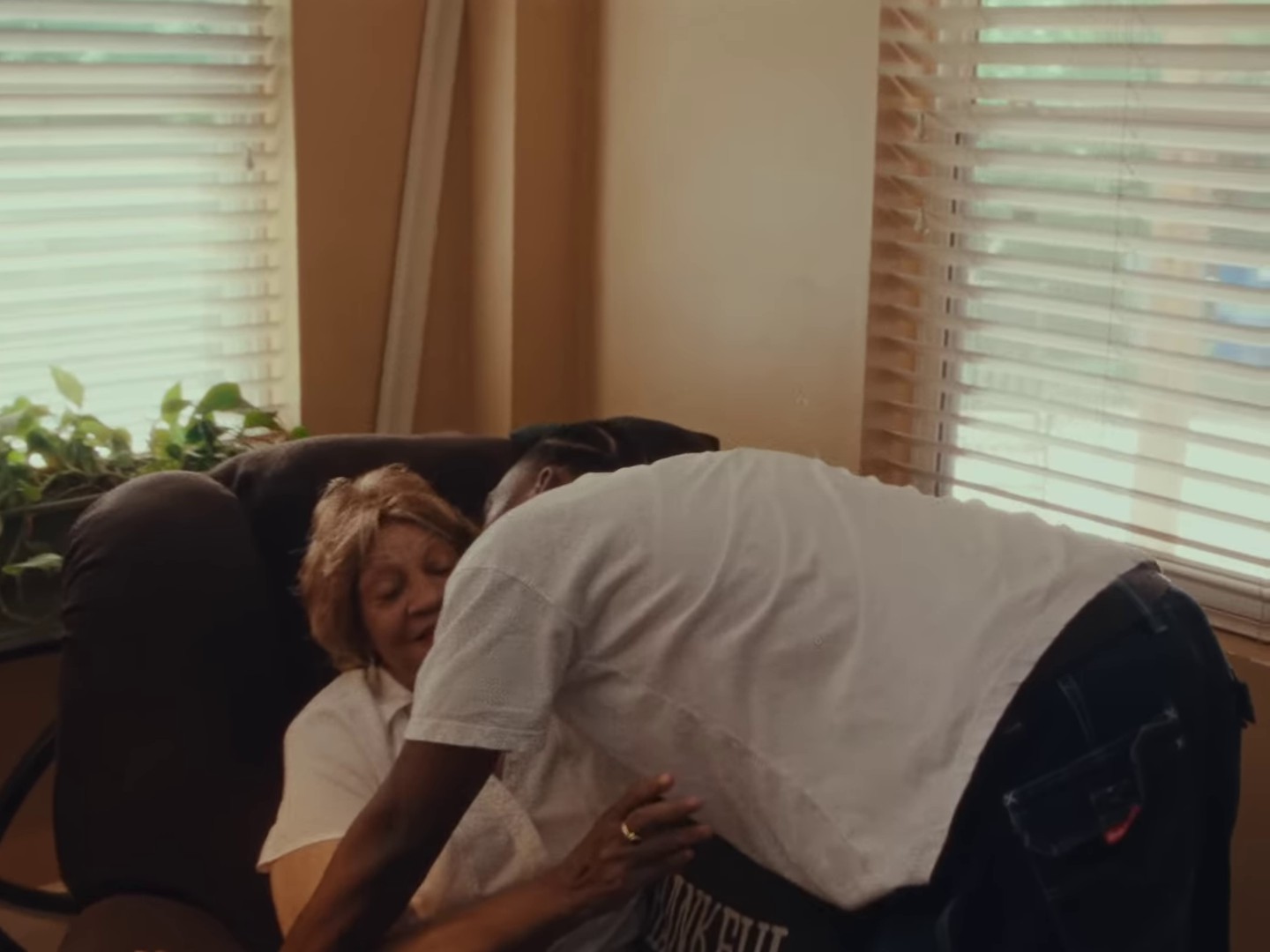 x's n o's (2023) —  shot,  lighting