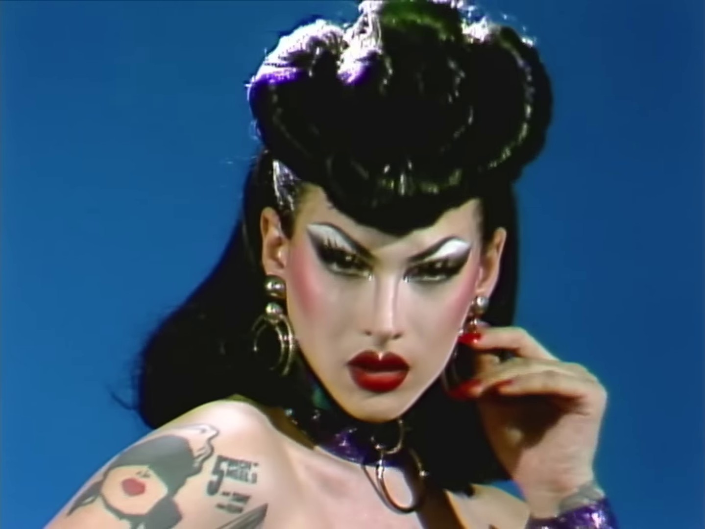 MISTRESS VIOLET (2021) —  shot,  lighting