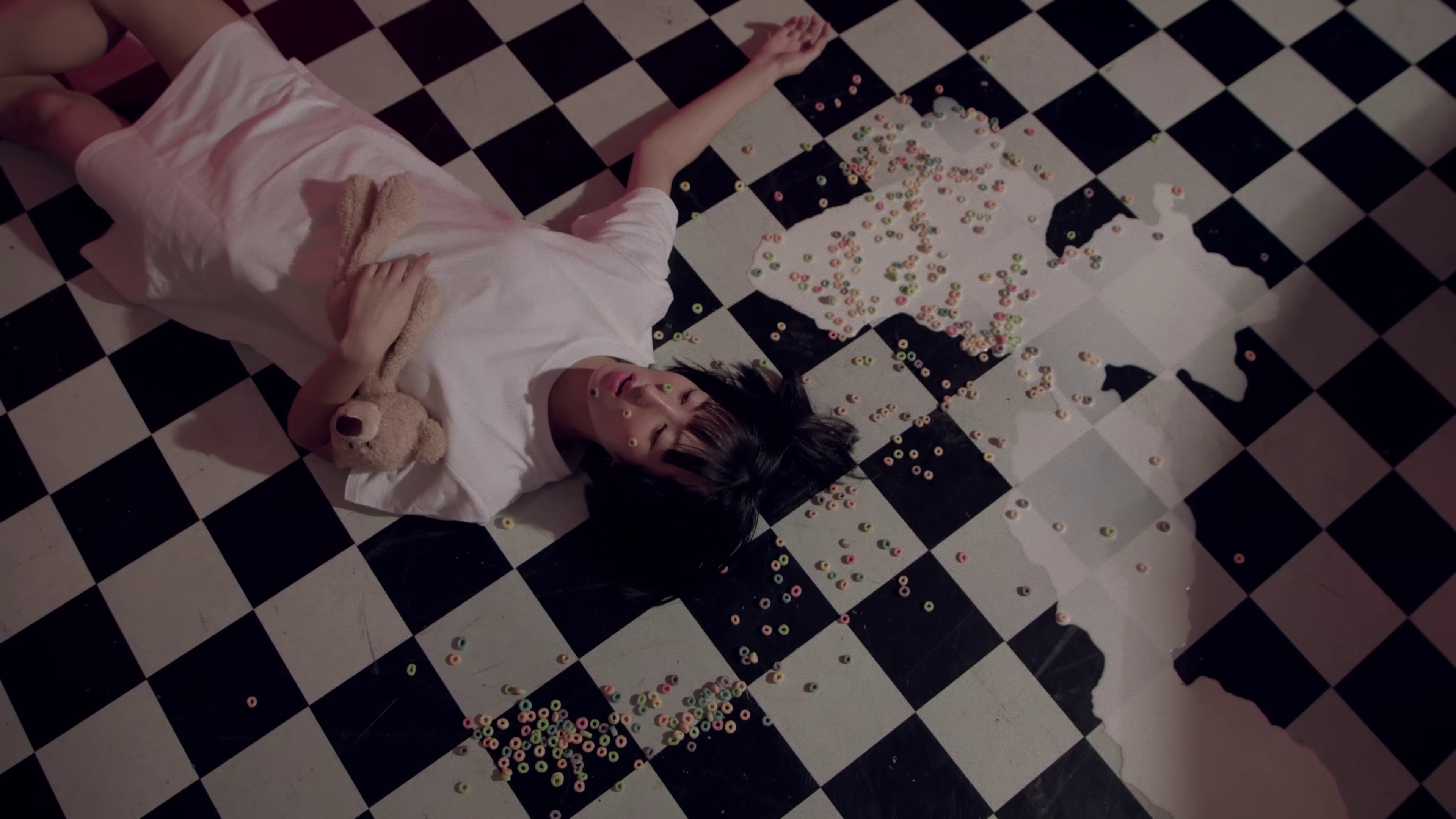 Super Happy (2022) —  shot,  lighting