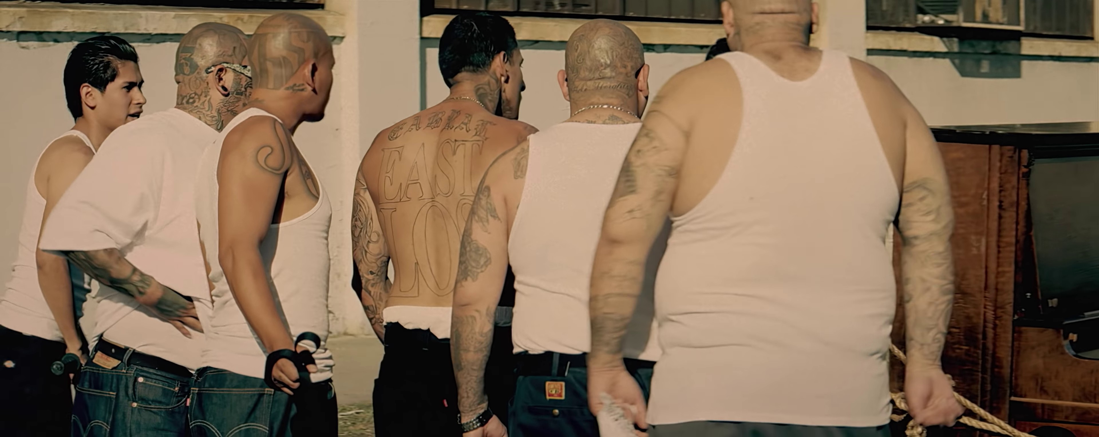 Grenade  (2010) —  shot,  lighting