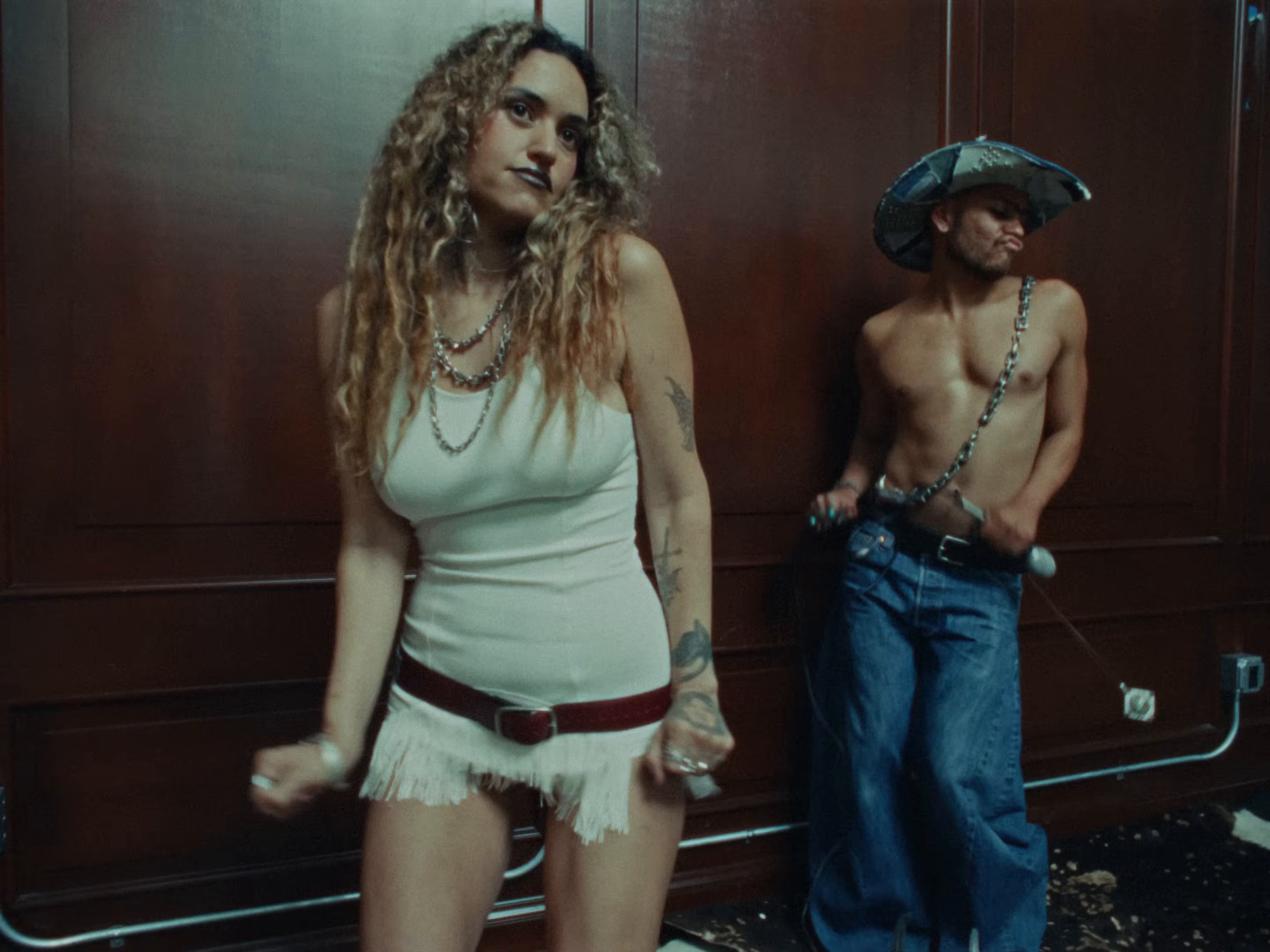 Brujería (2025) —  shot,  lighting