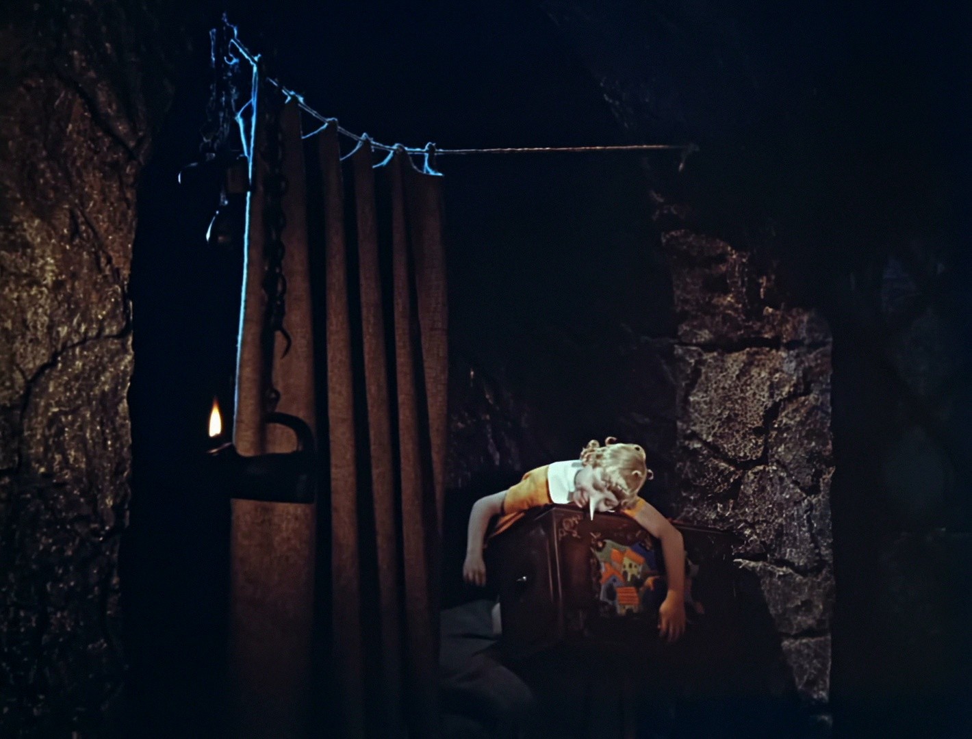 The Adventures of Buratino (1976) —  shot,  lighting