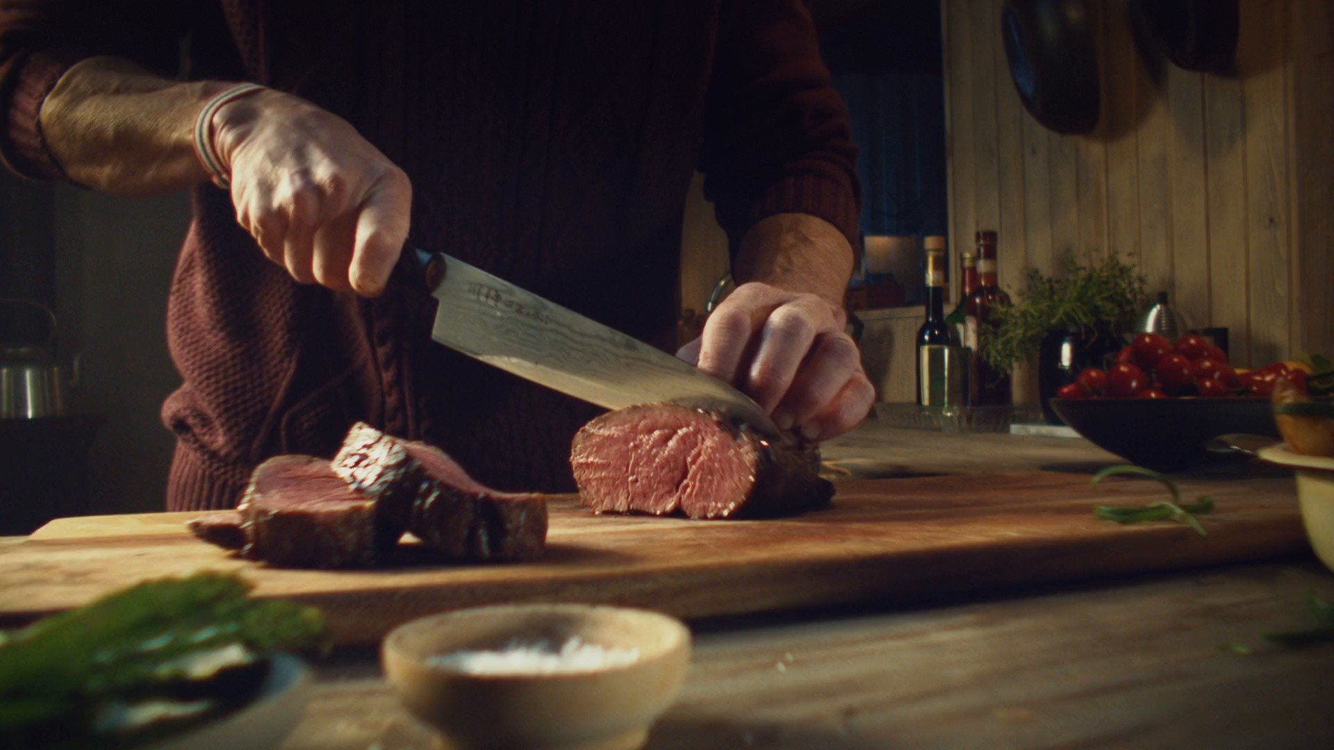 meny_30s_biff_endelig_helg_web_mst_v001 (2021) —  shot,  lighting