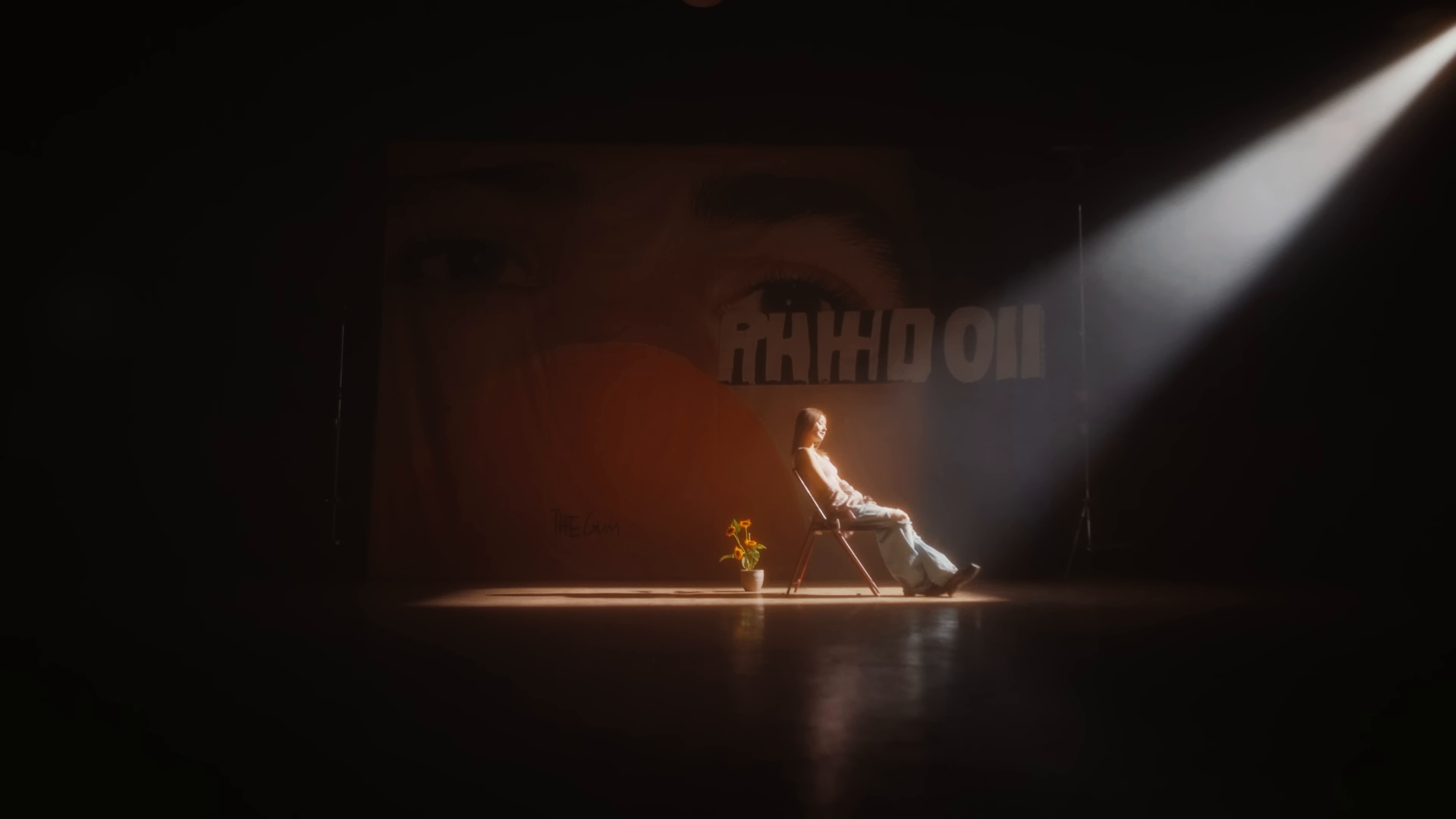 R.E.M (2024) —  shot,  lighting