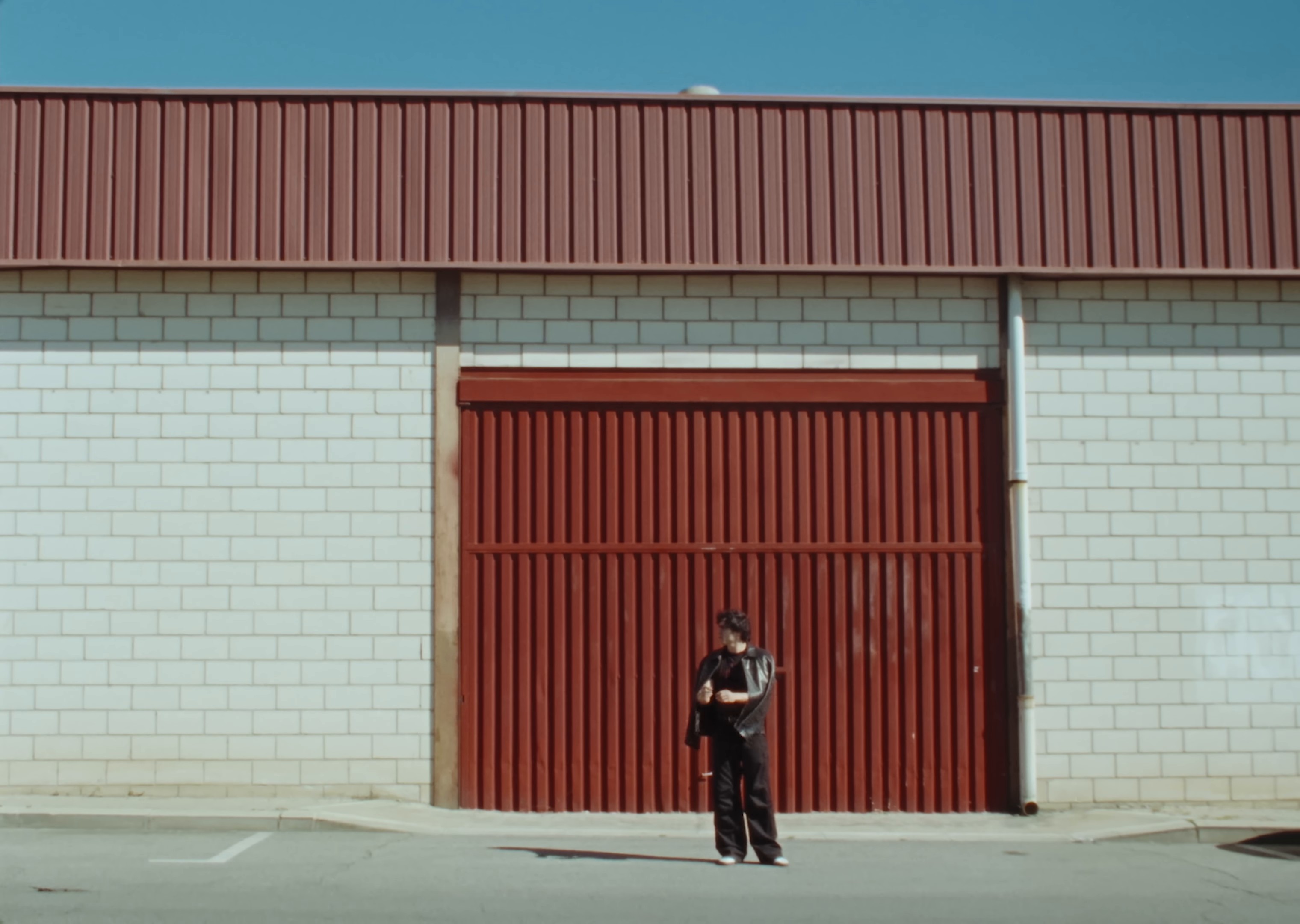 Yo pensaba que me había tocado Dios (2024) —  shot,  lighting