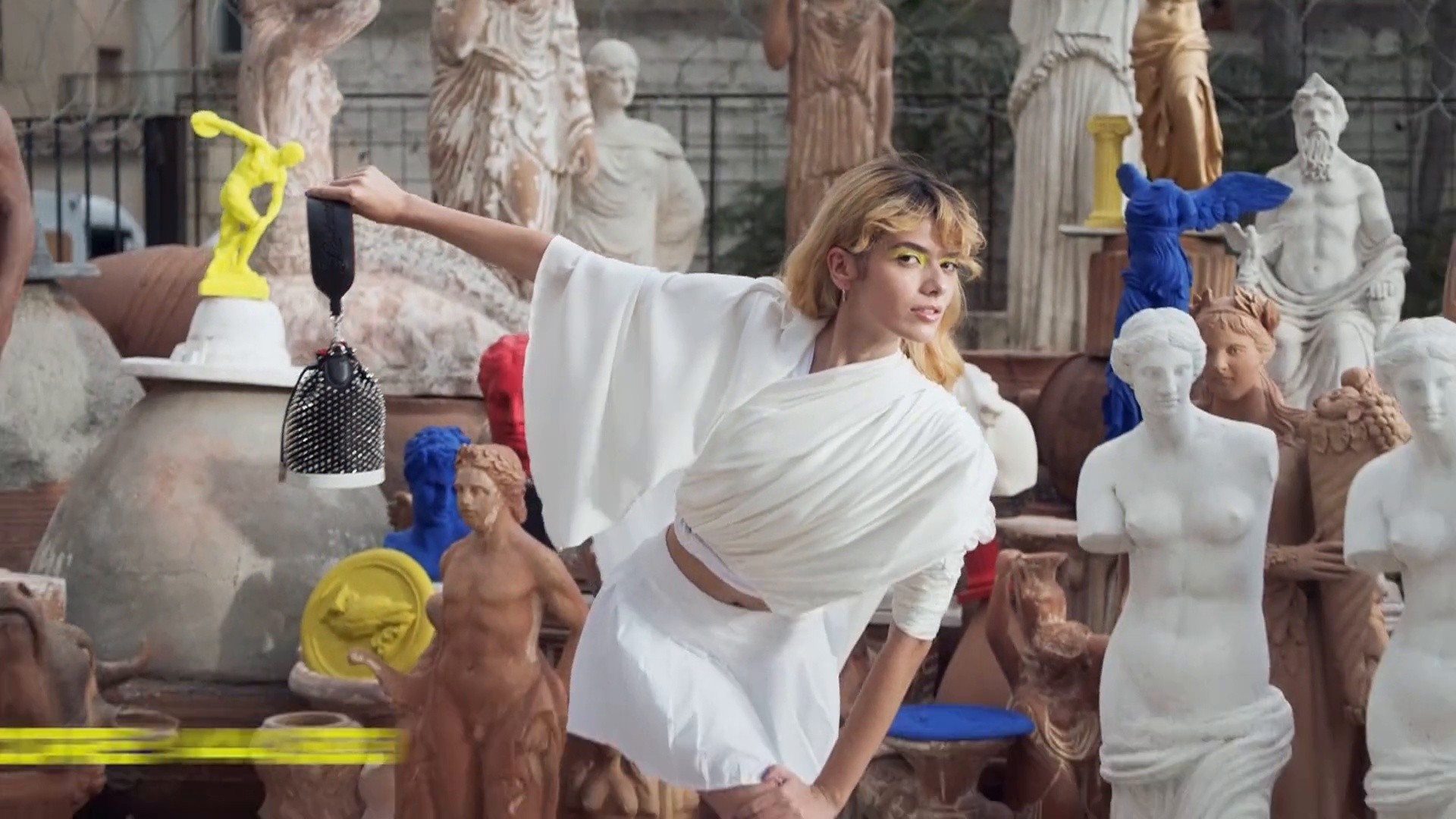 Run Loubi Run (2019) —  shot,  lighting