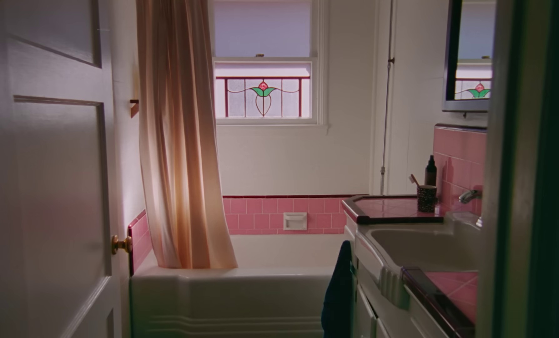 Derrumbe (2024) —  shot,  lighting