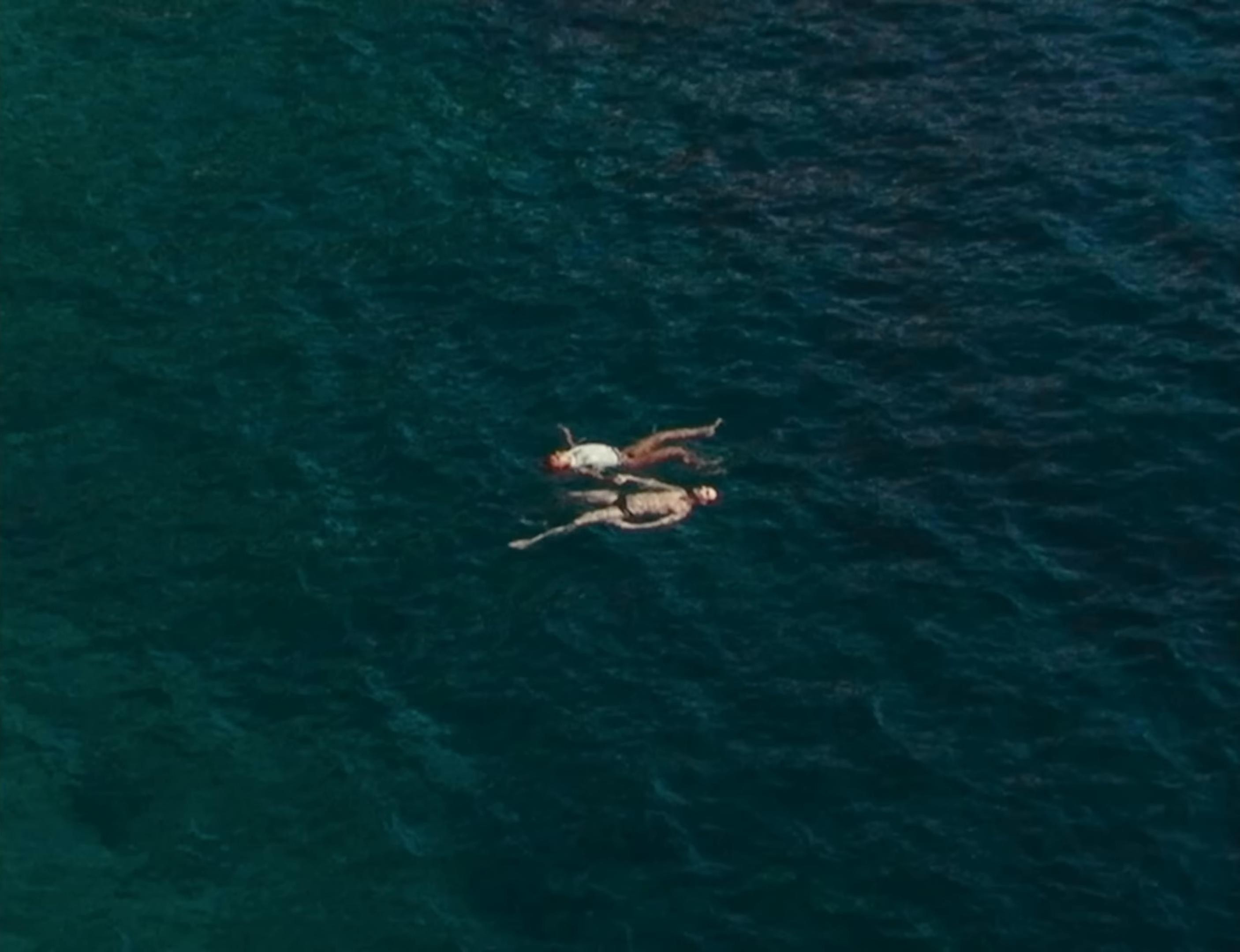 Parfum Orange (2024) —  shot,  lighting