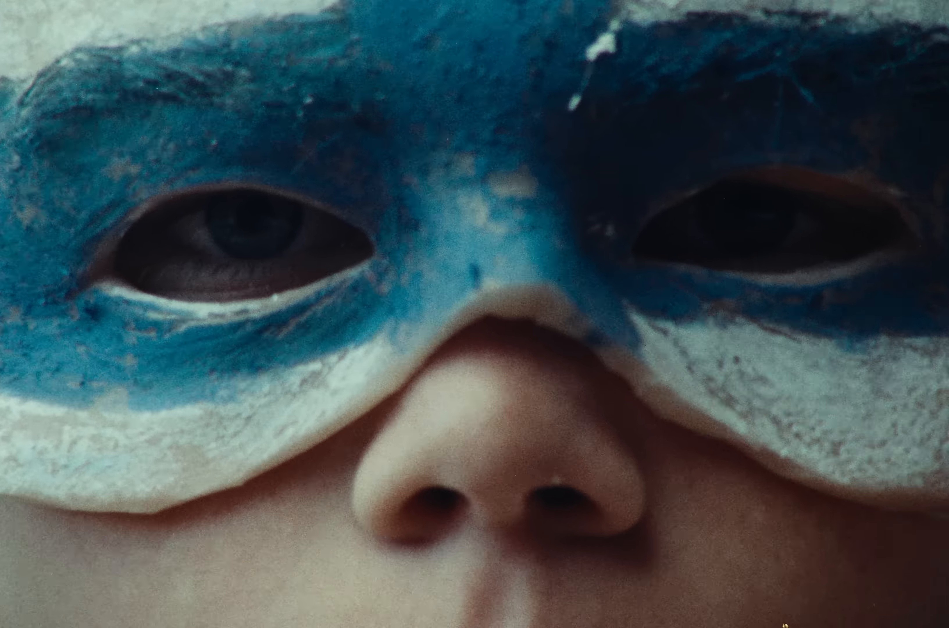 Infancia Mal Calibrada (2025) —  shot,  lighting