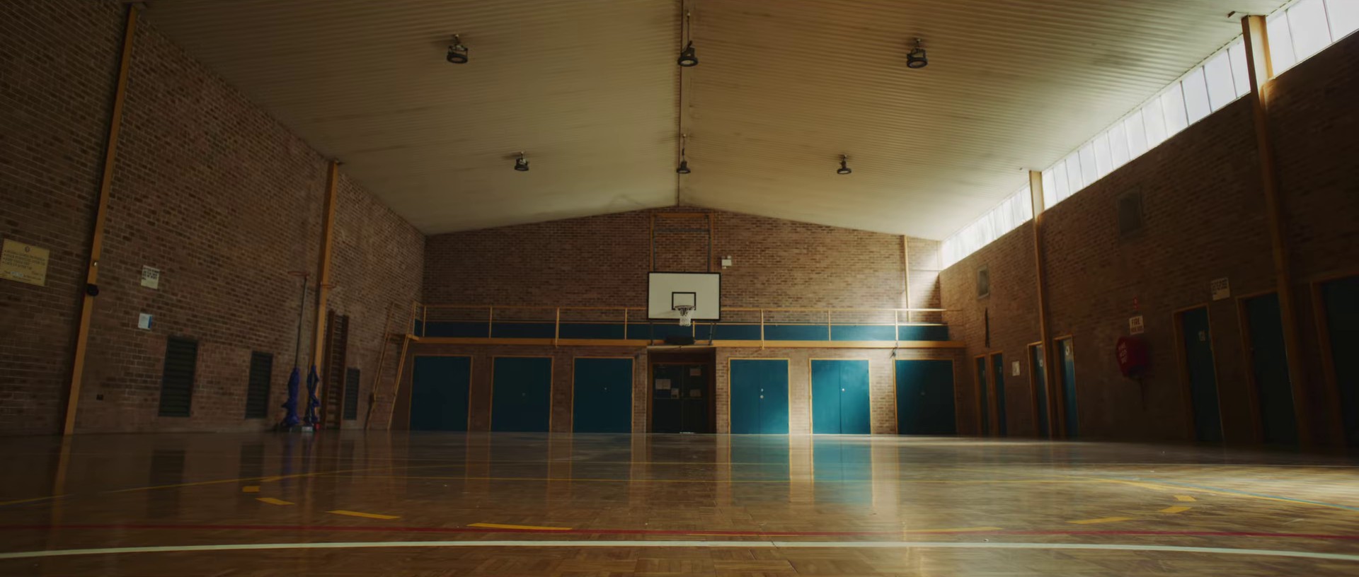 Beautiful Mind (2023) —  shot,  lighting