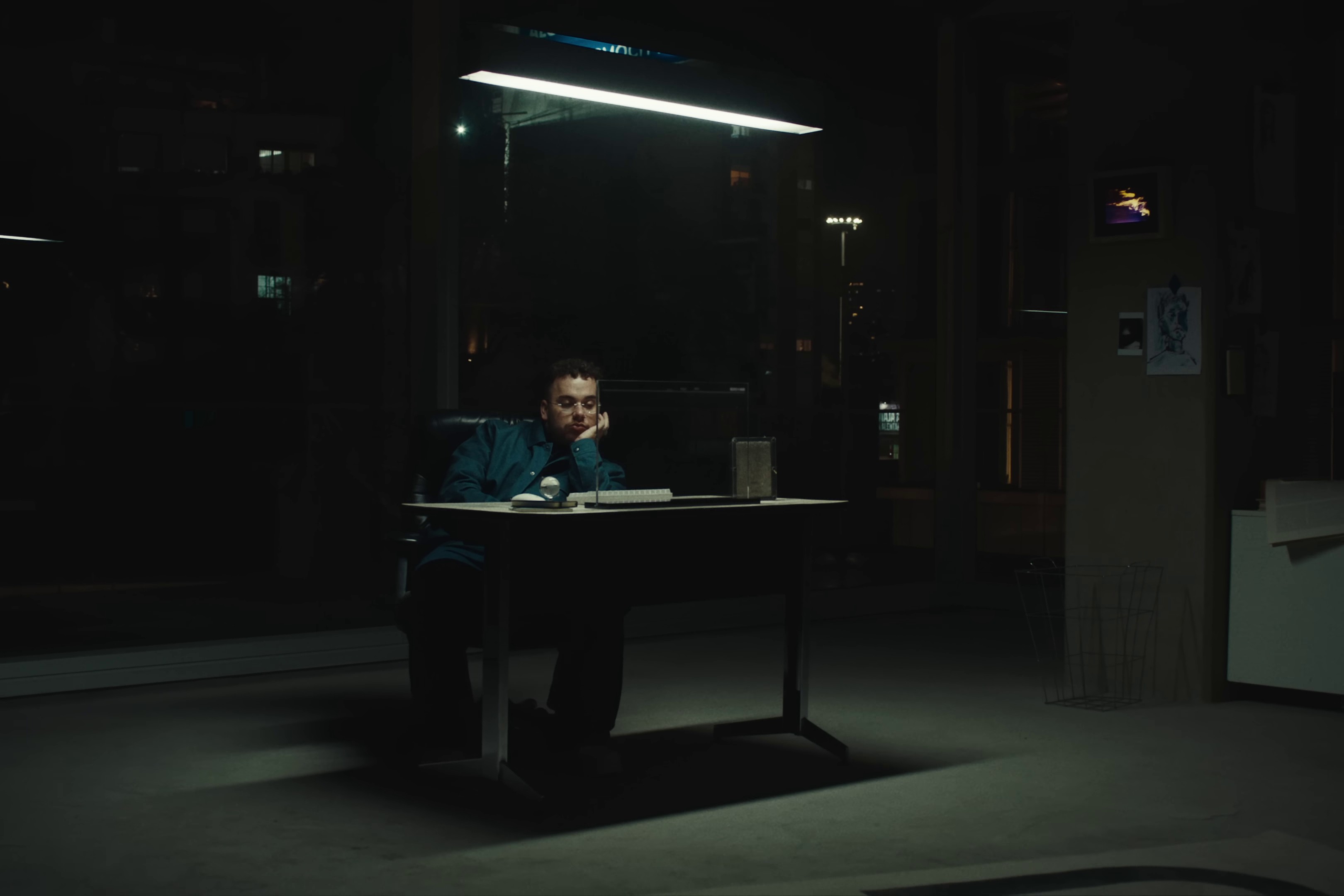 NUNCA ES SUFICENTE (2023) —  shot,  lighting