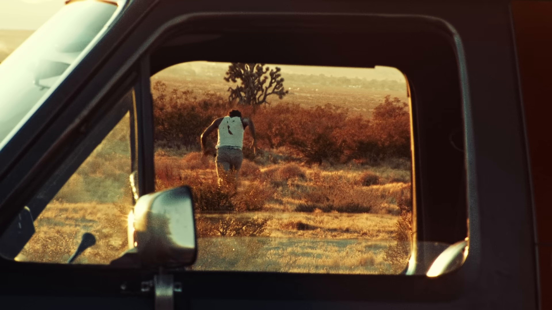 Duckwrth - Escapist (OFFICIAL MUSIC VIDEO) (2025) —  shot,  lighting