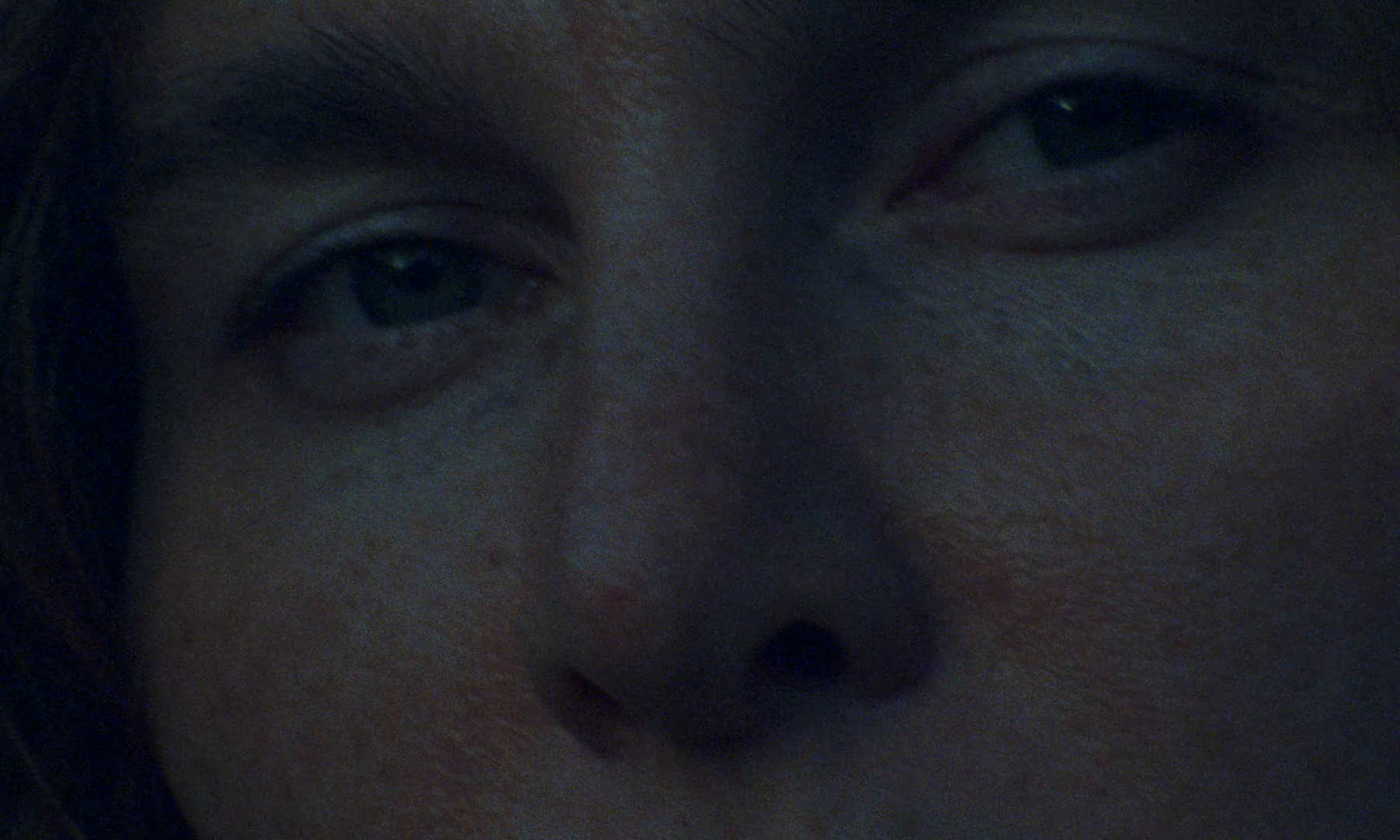 Disiniblud (2025) —  shot,  lighting