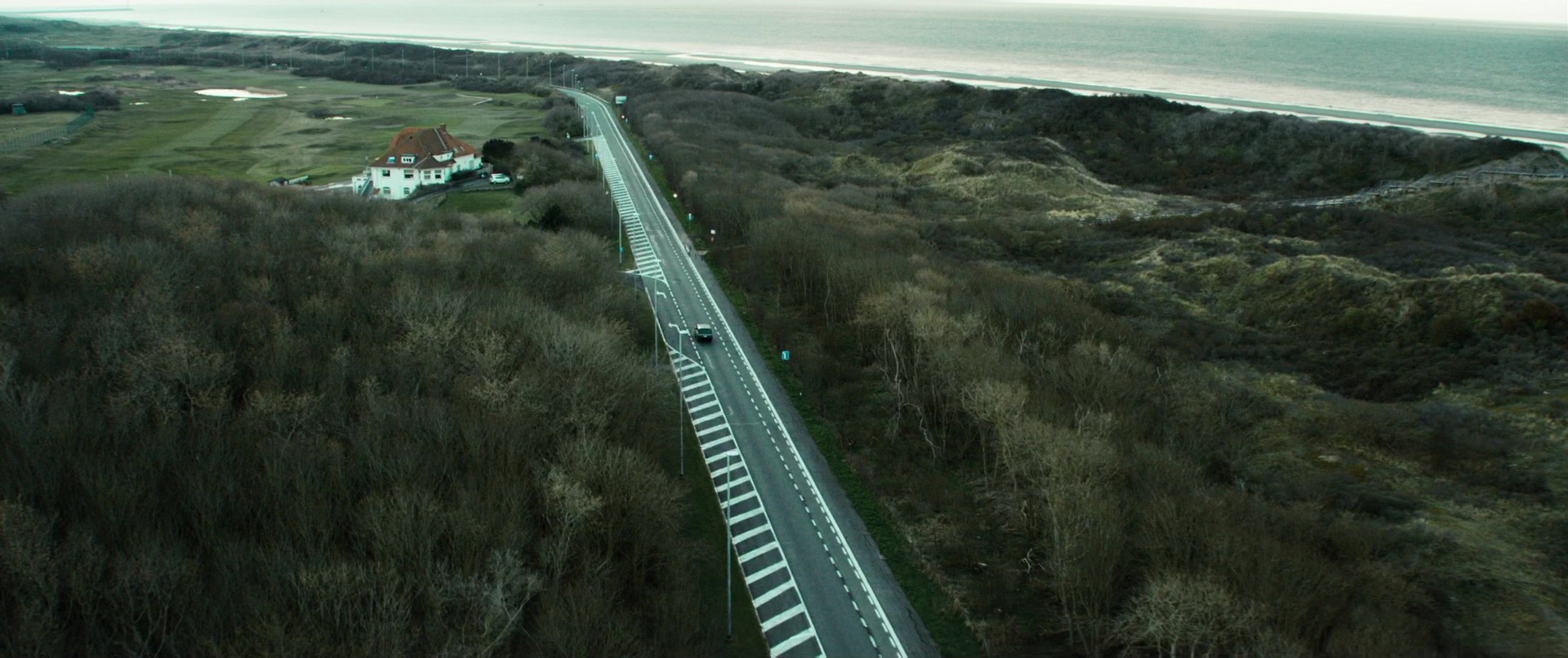 Cargo (2017) —  shot,  lighting