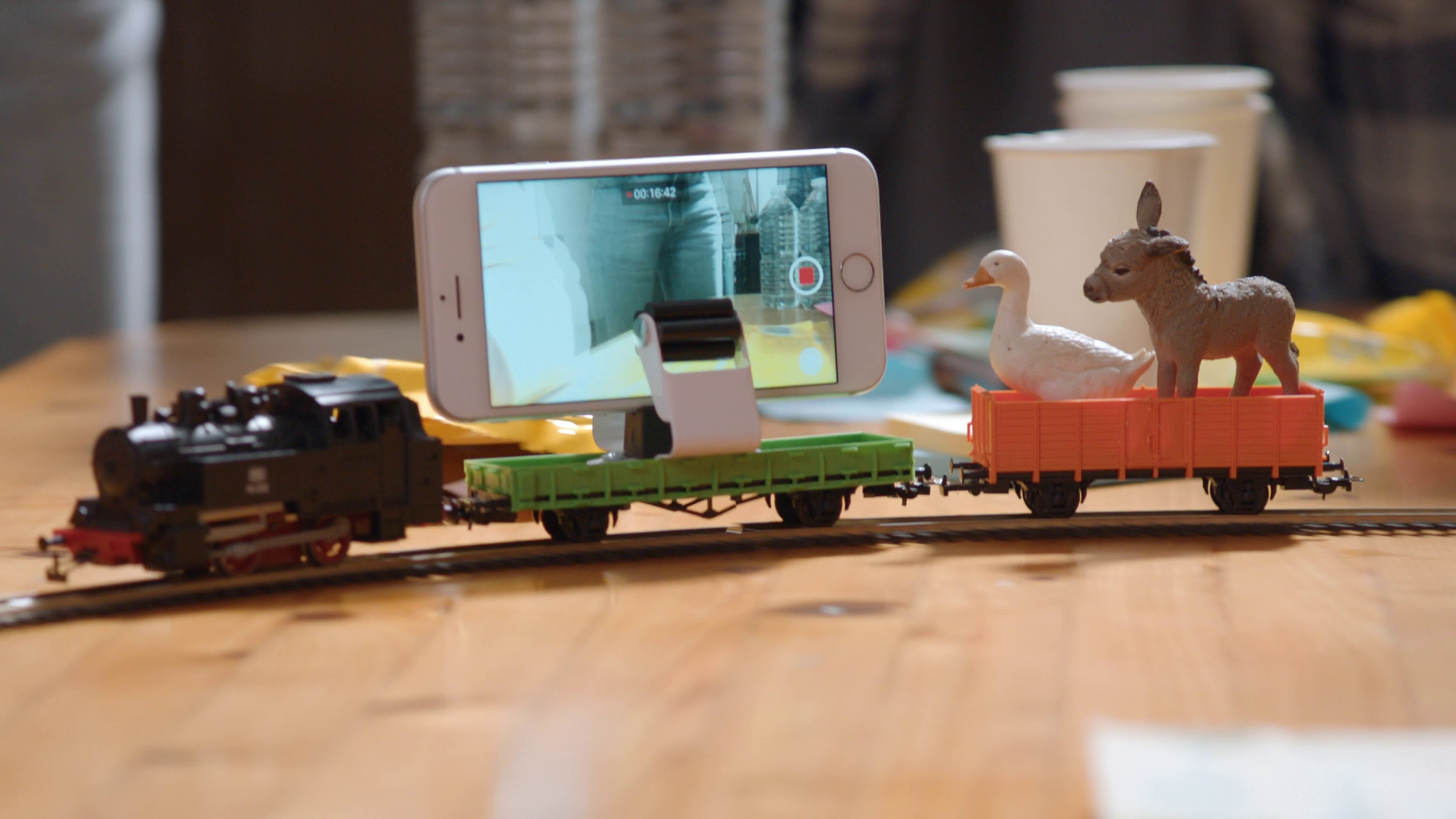 Vie normale (2020) —  shot,  lighting