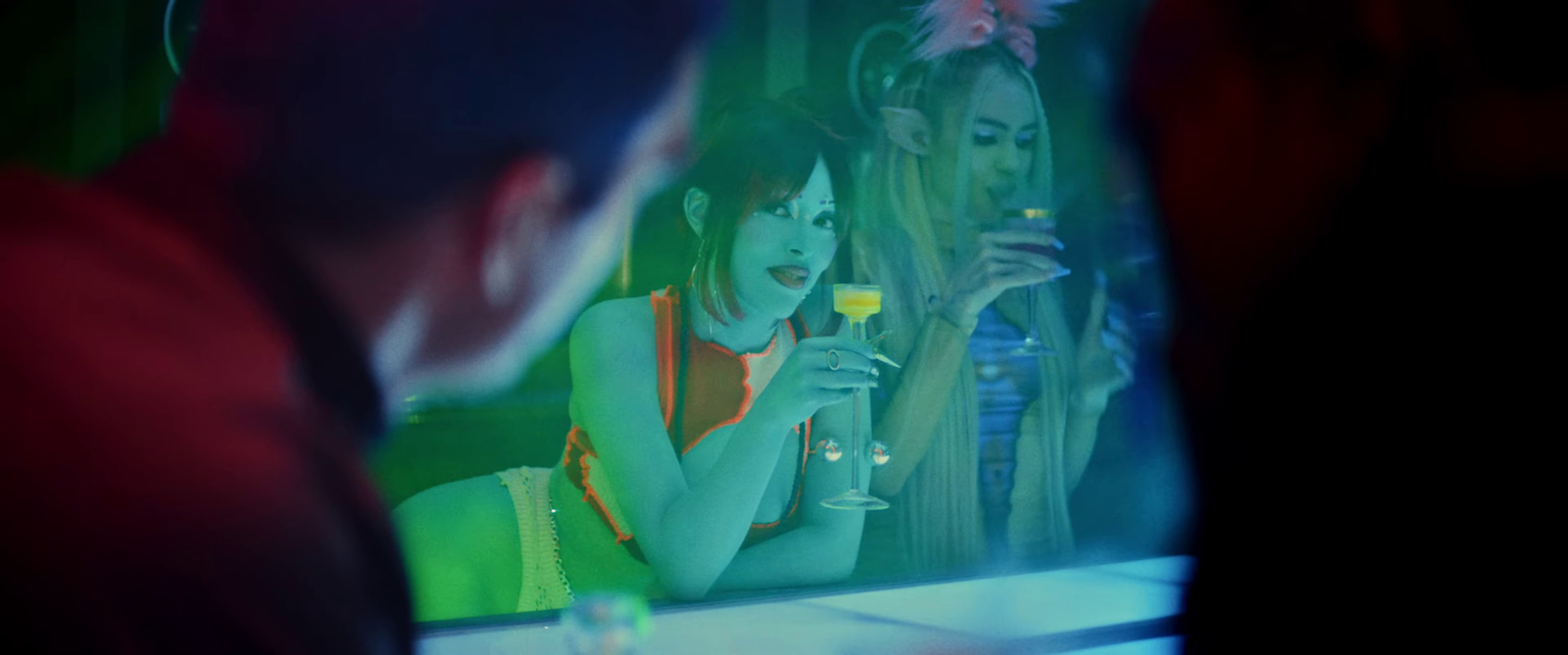 Need to know  (2021) —  shot,  lighting