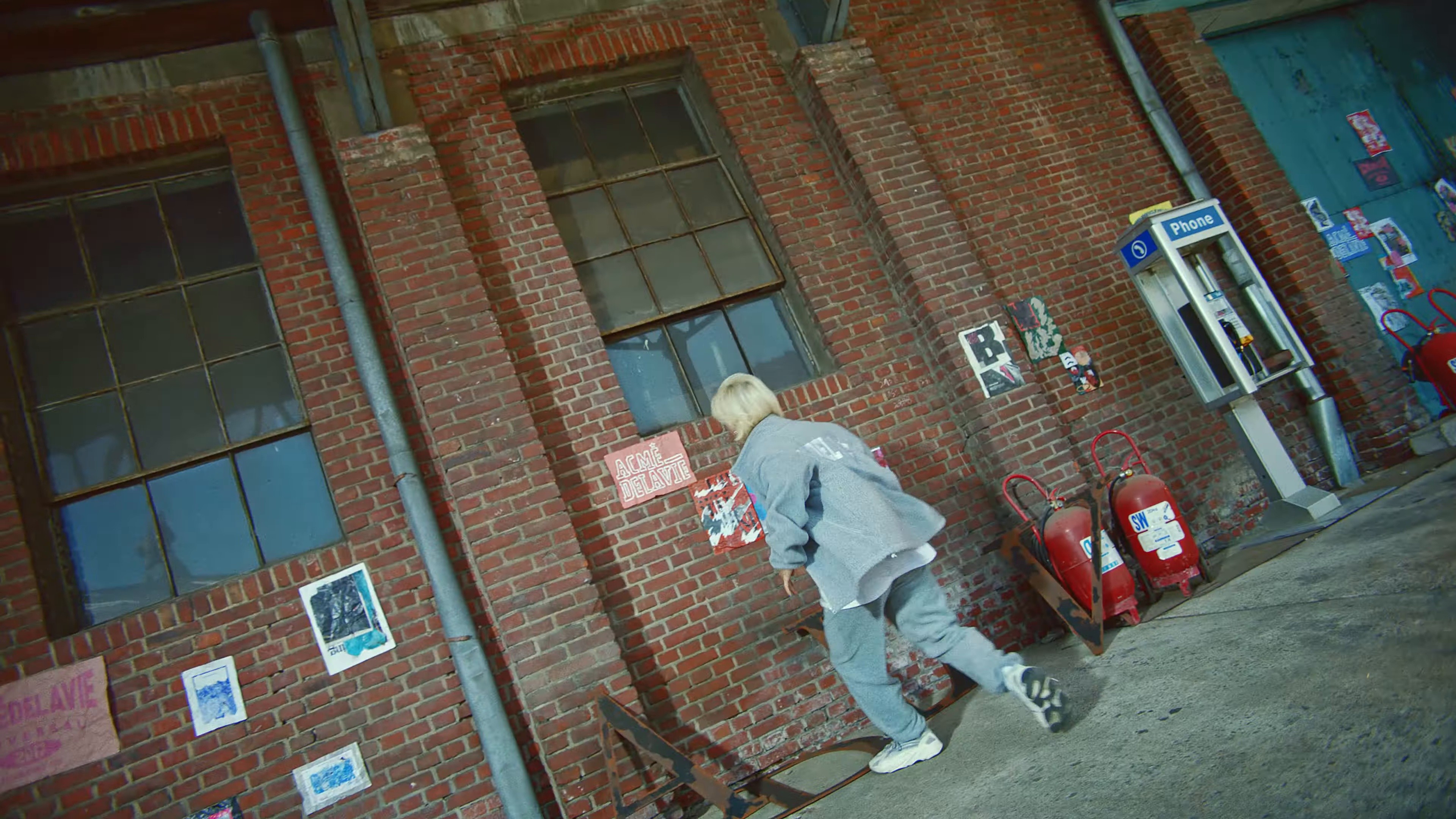 FW21 ADLV X MINO "BEYOND DESCRIPTION" (2021) —  shot,  lighting