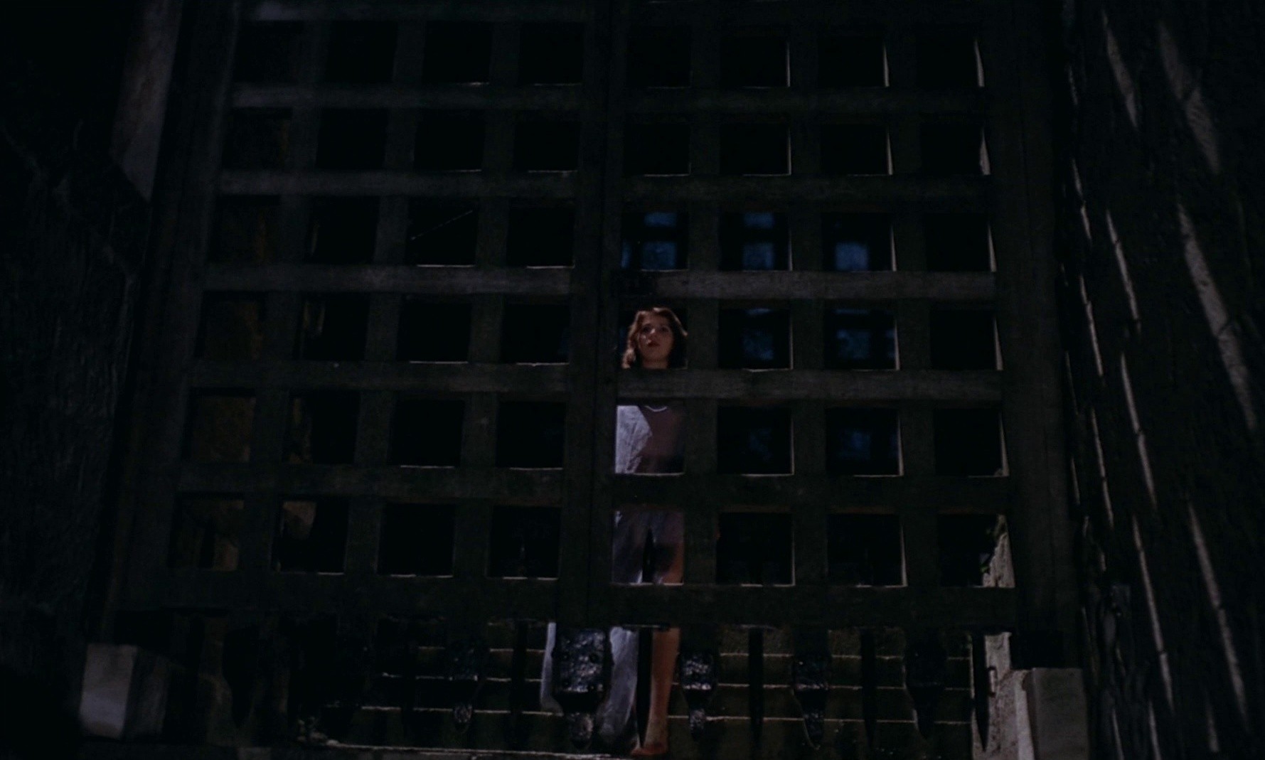 Lips of Blood (1975) —  shot,  lighting