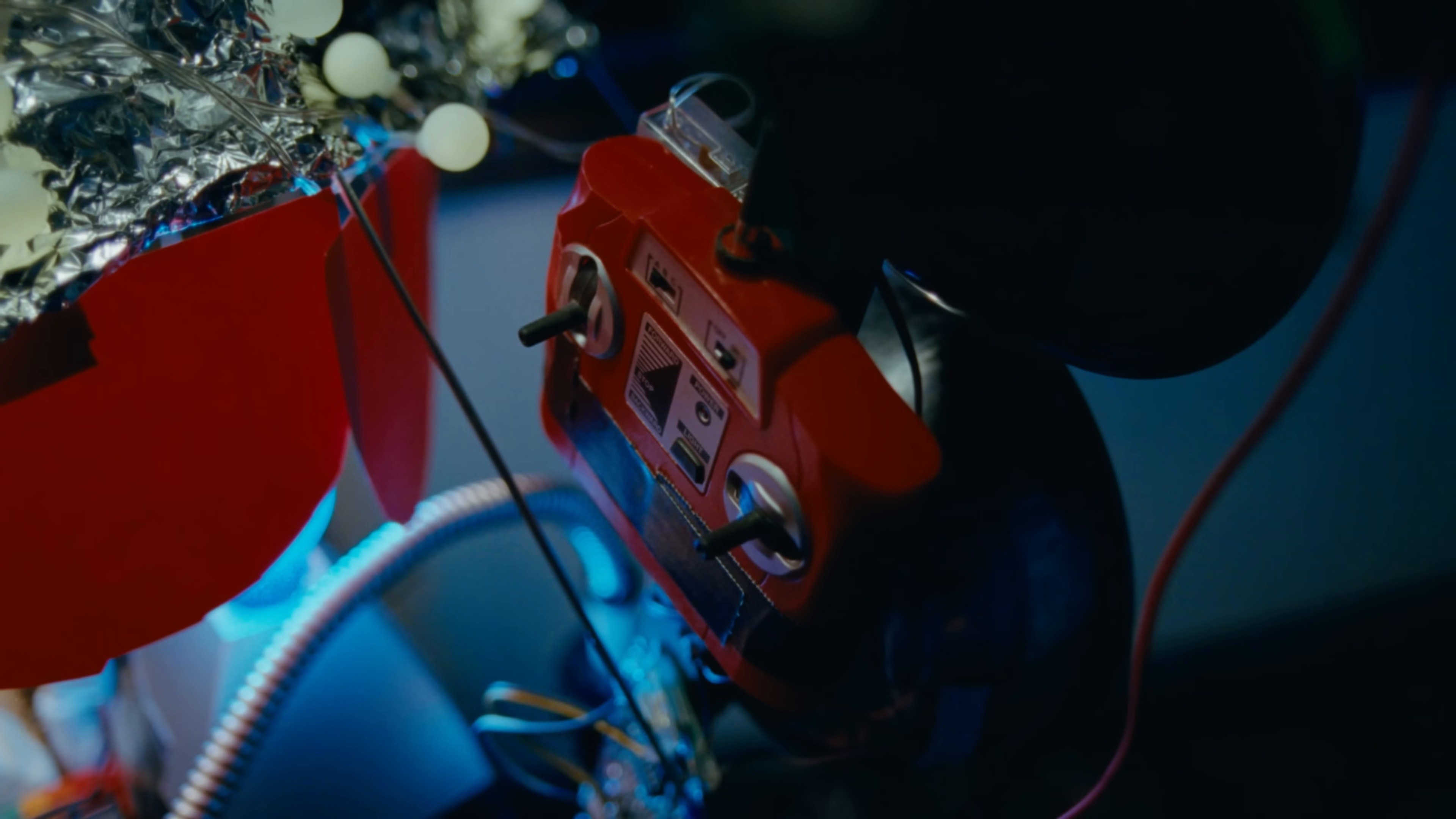 Always a love song (2025) —  shot,  lighting