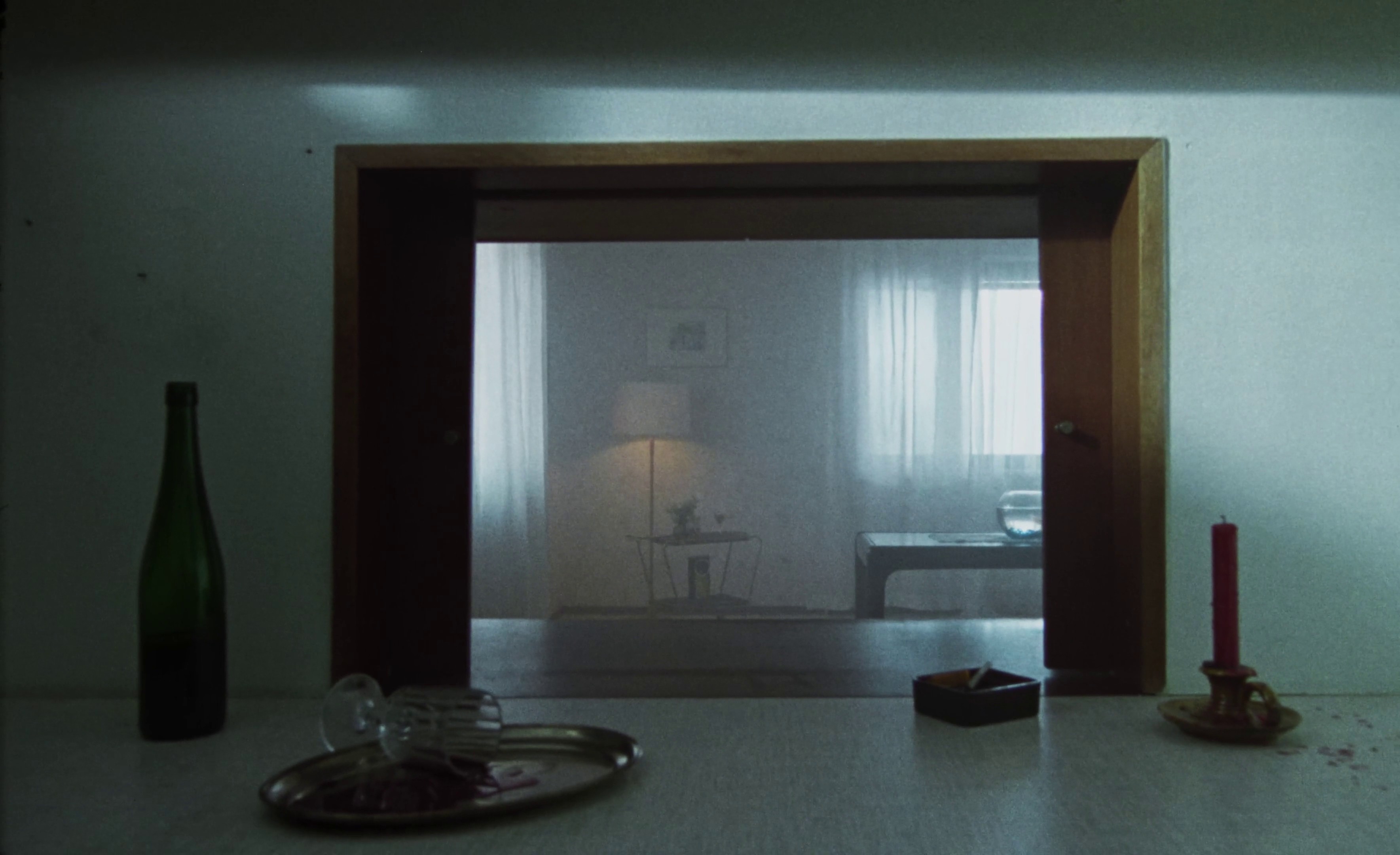 Alles (und Nichts) (2024) —  shot,  lighting