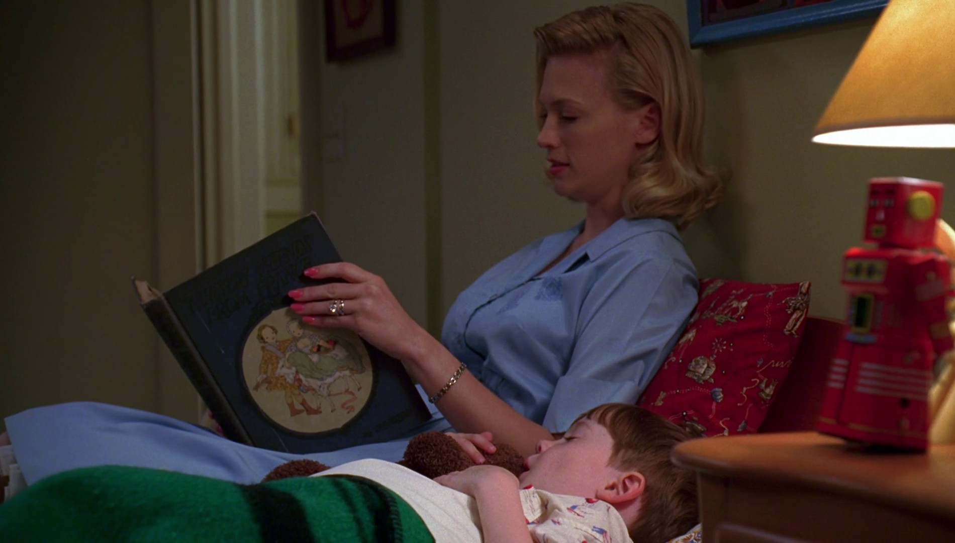 New Amsterdam (2007) —  shot,  lighting