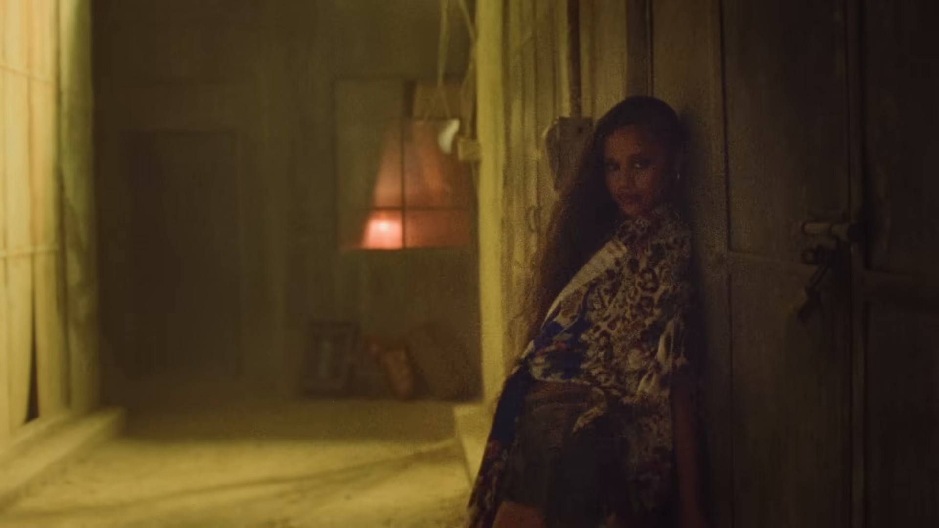 DYNAMITE  (2025) —  shot,  lighting