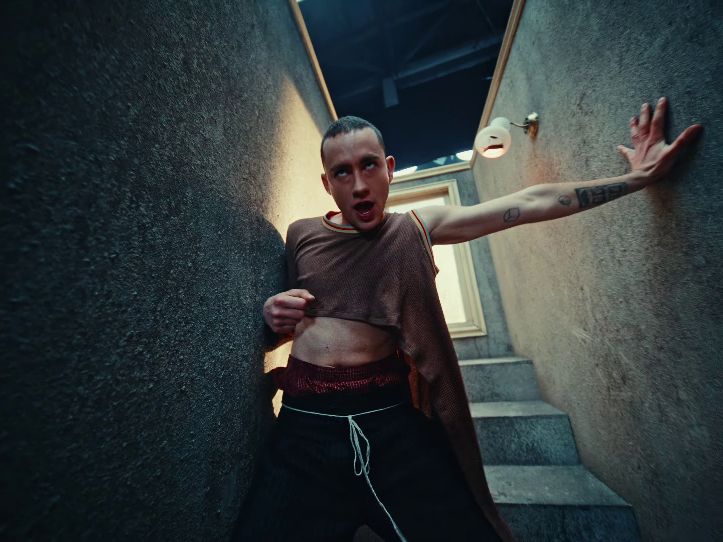 Dizzy (2024) —  shot,  lighting