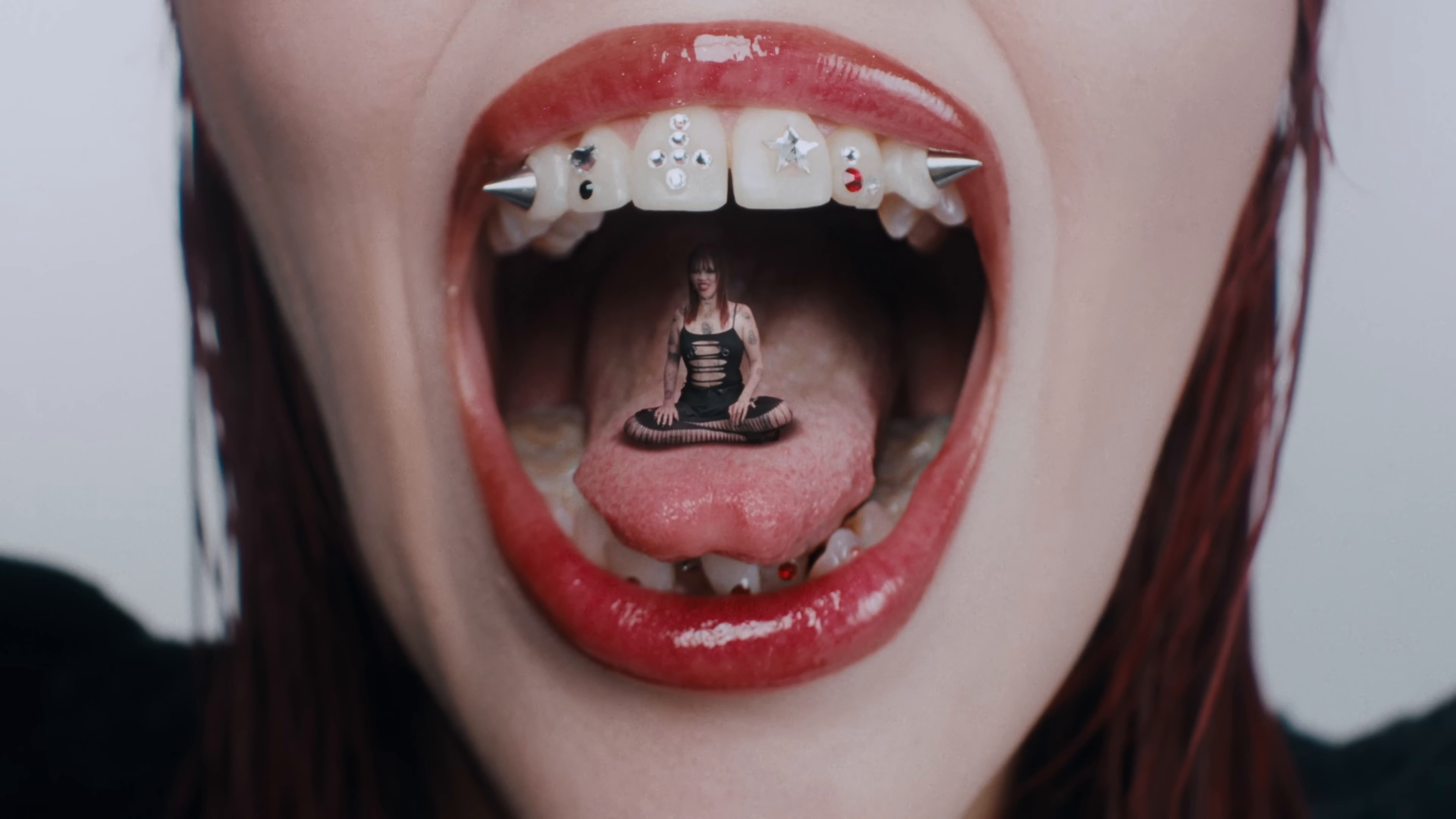 YUMMi 🖤 (2025) —  shot,  lighting